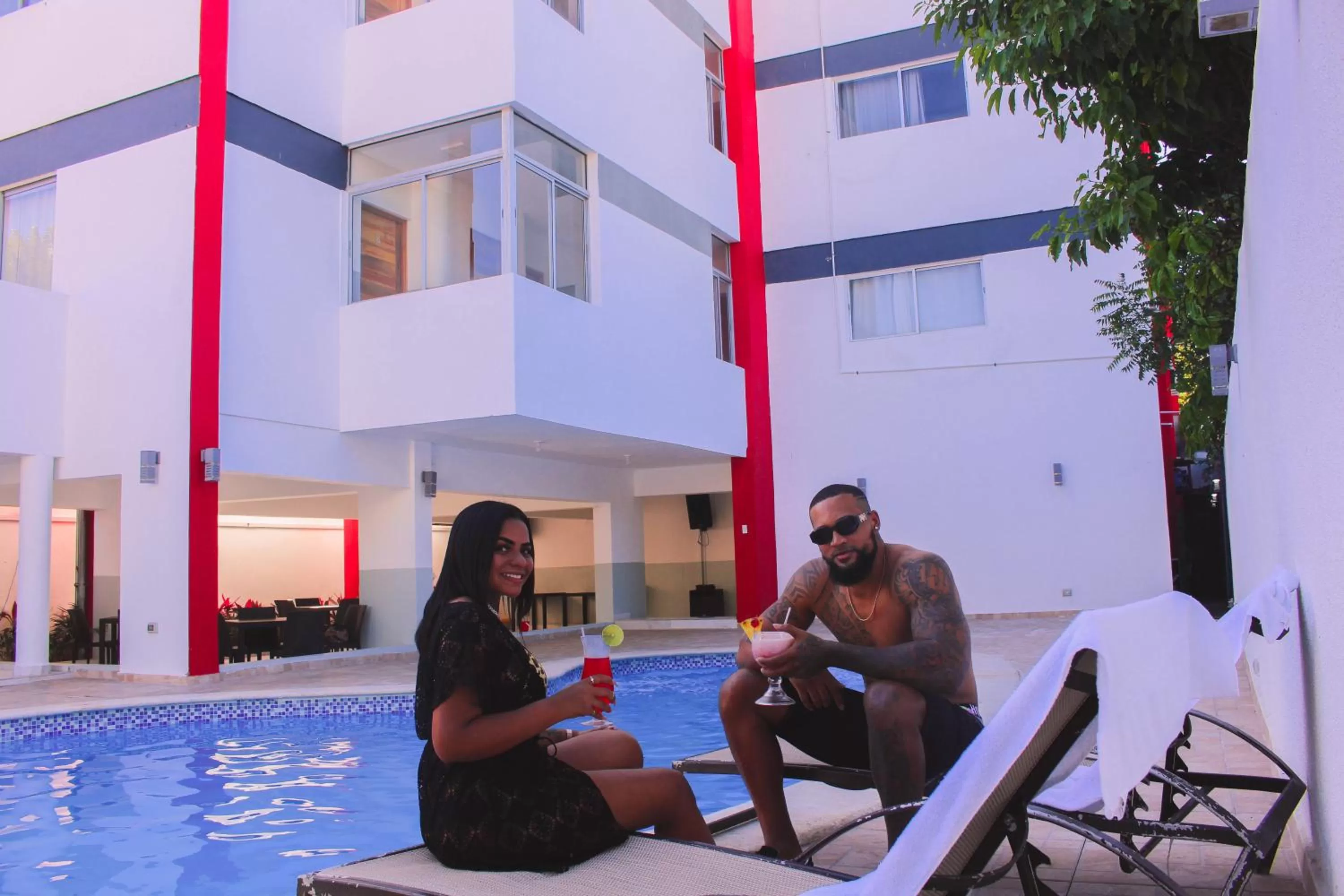 Swimming pool in Boca Grande Hotel Suites