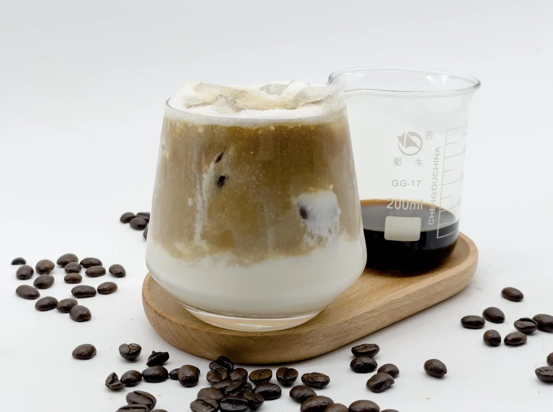 Restaurant/places to eat in The Cloudland International Youth Hostel Close to the city center,15 min walks to the subway, Close to the night market, old street, green lake, English-speaking service, free Activity convenient payment and visa cards are accepted