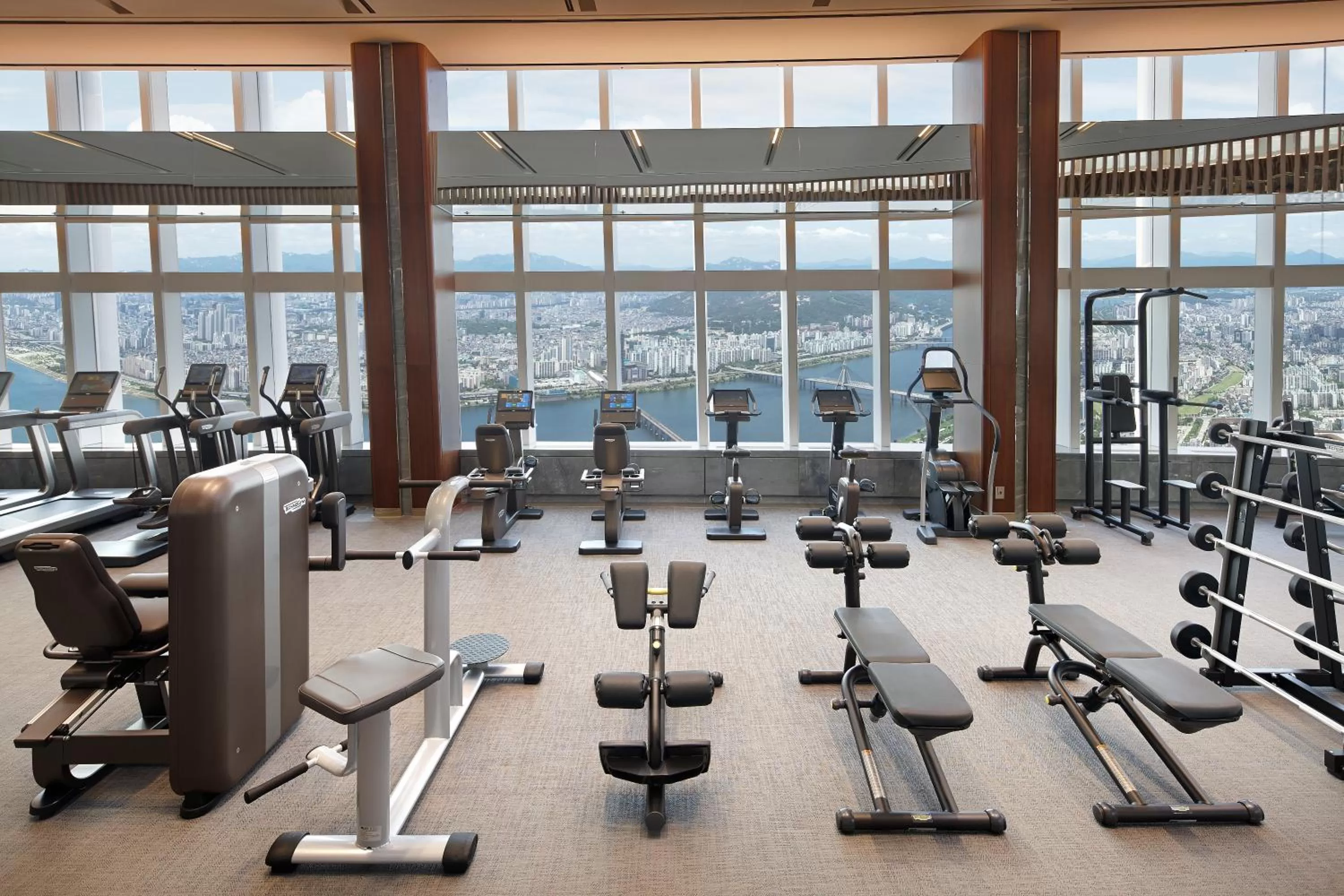 Fitness centre/facilities in Signiel Seoul