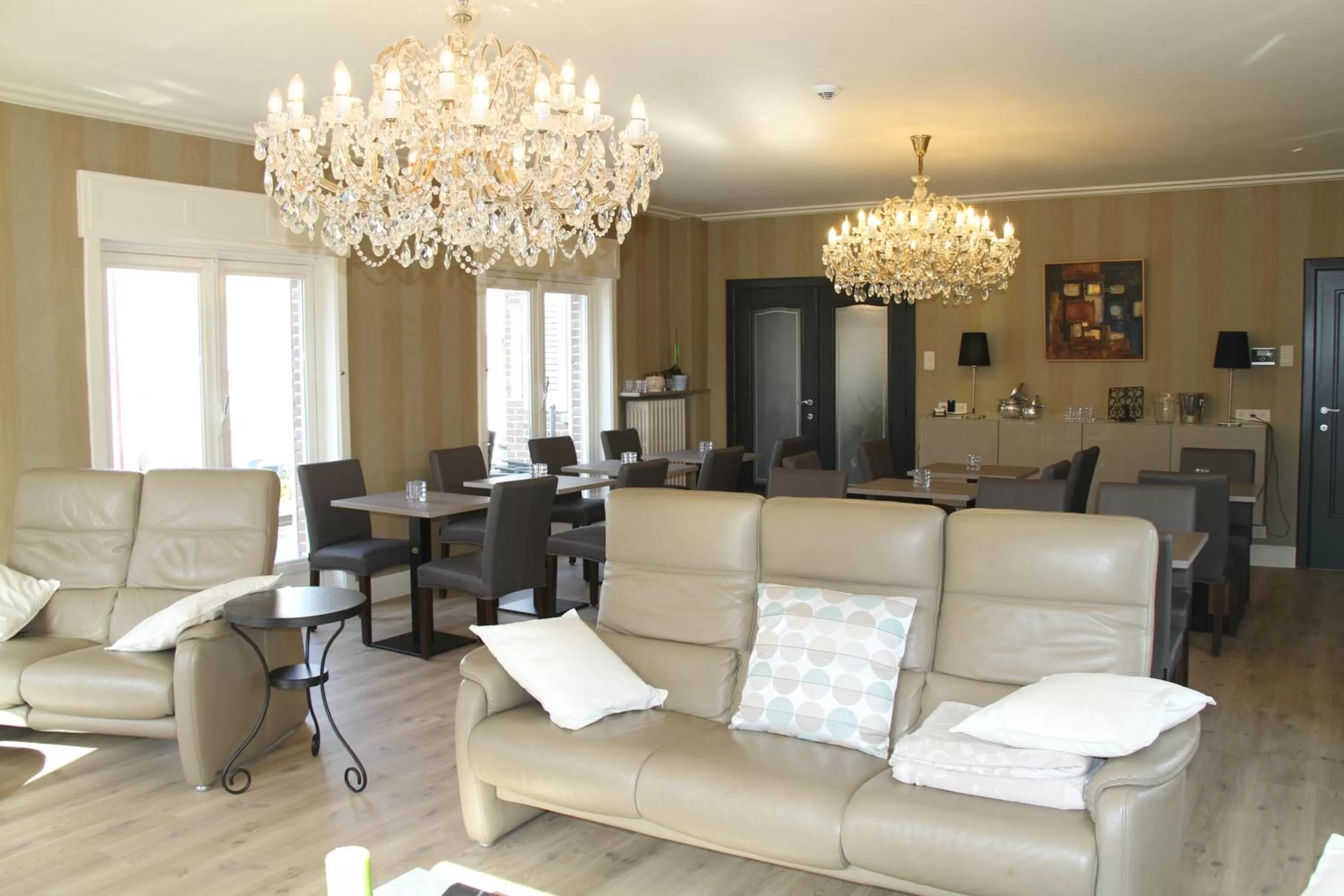 Property building, Lounge/Bar in B&B Amylia