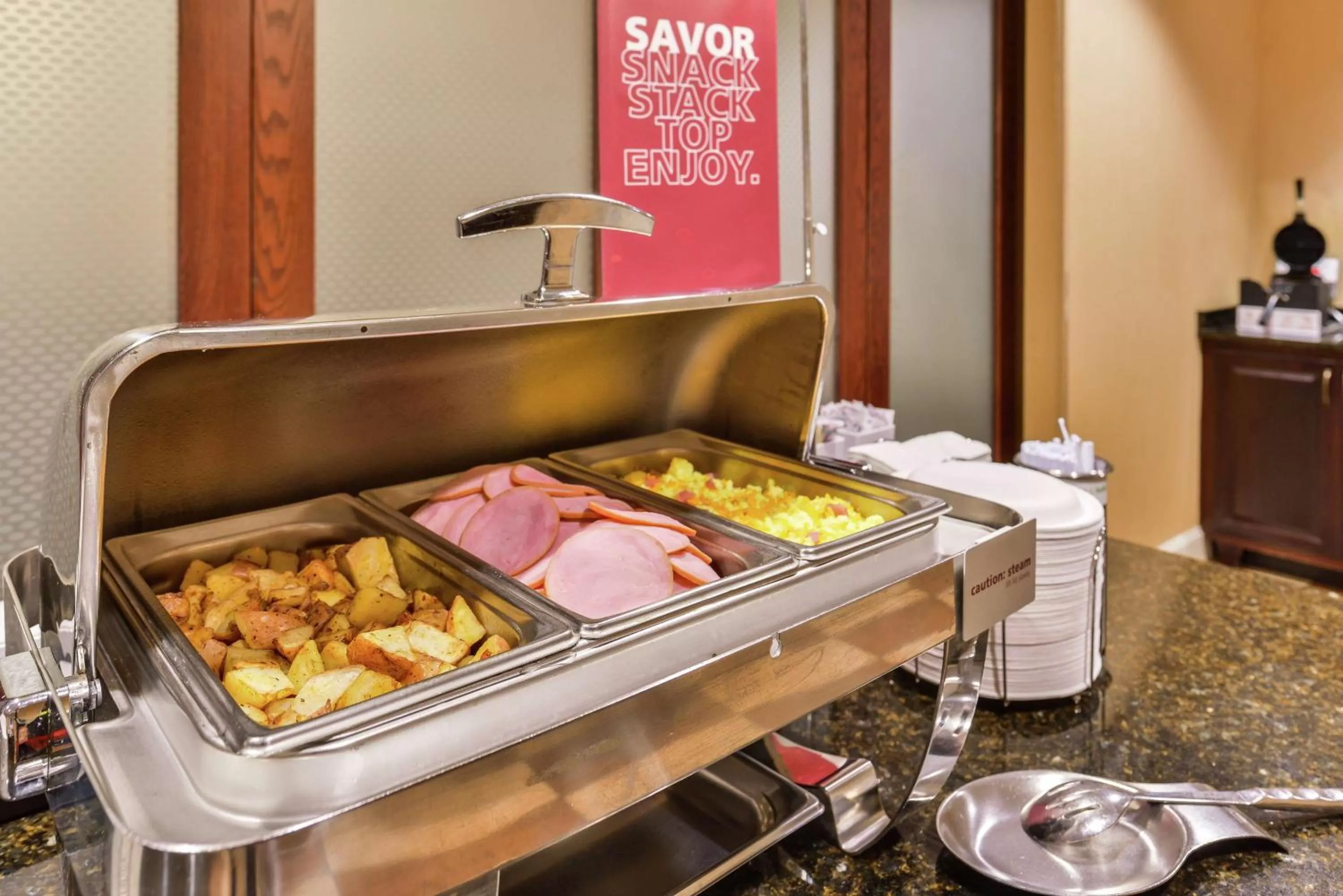 Breakfast in Hampton Inn Jackson-College Avenue