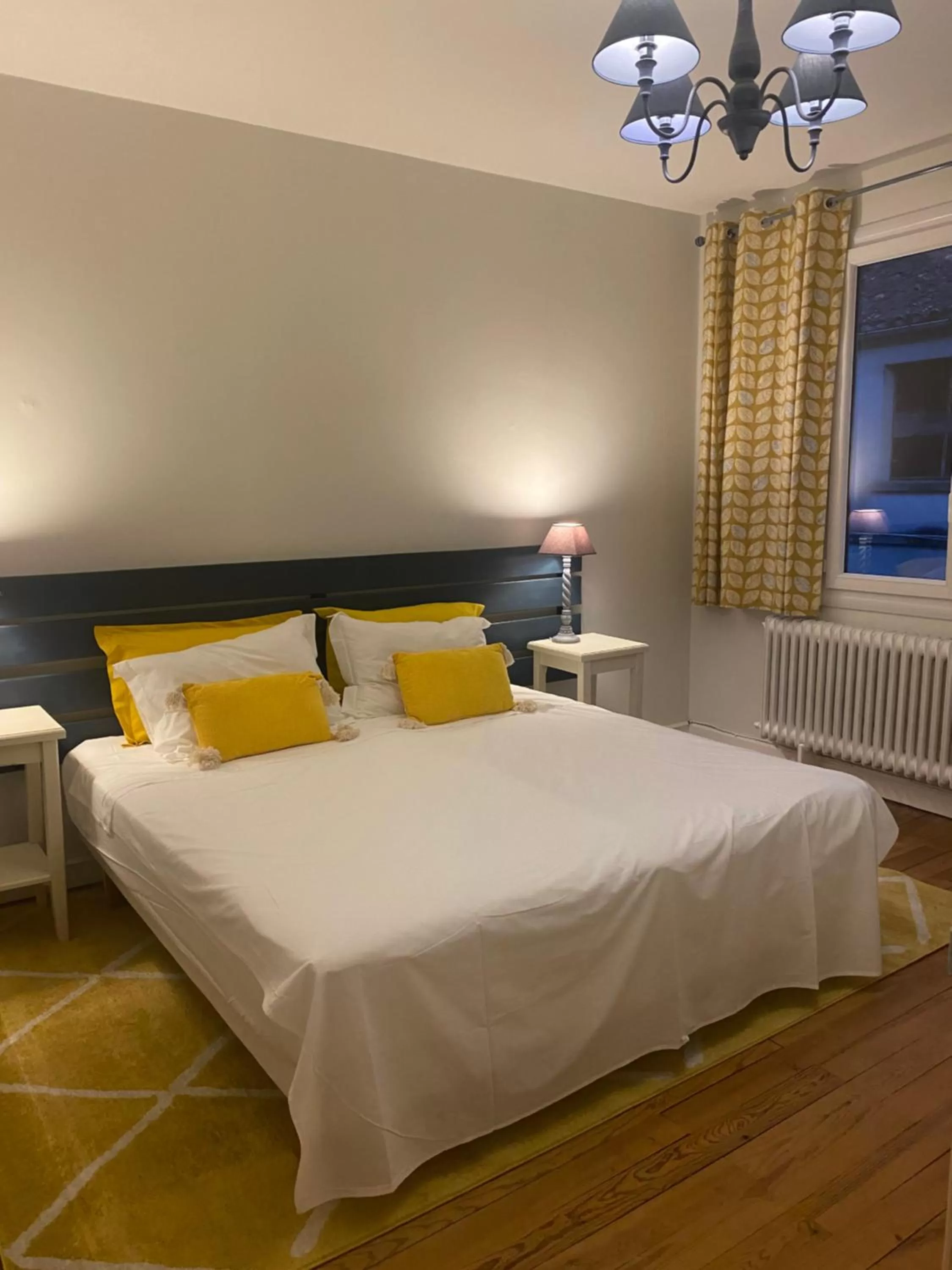 Bed in Serendipity Eymet B&B