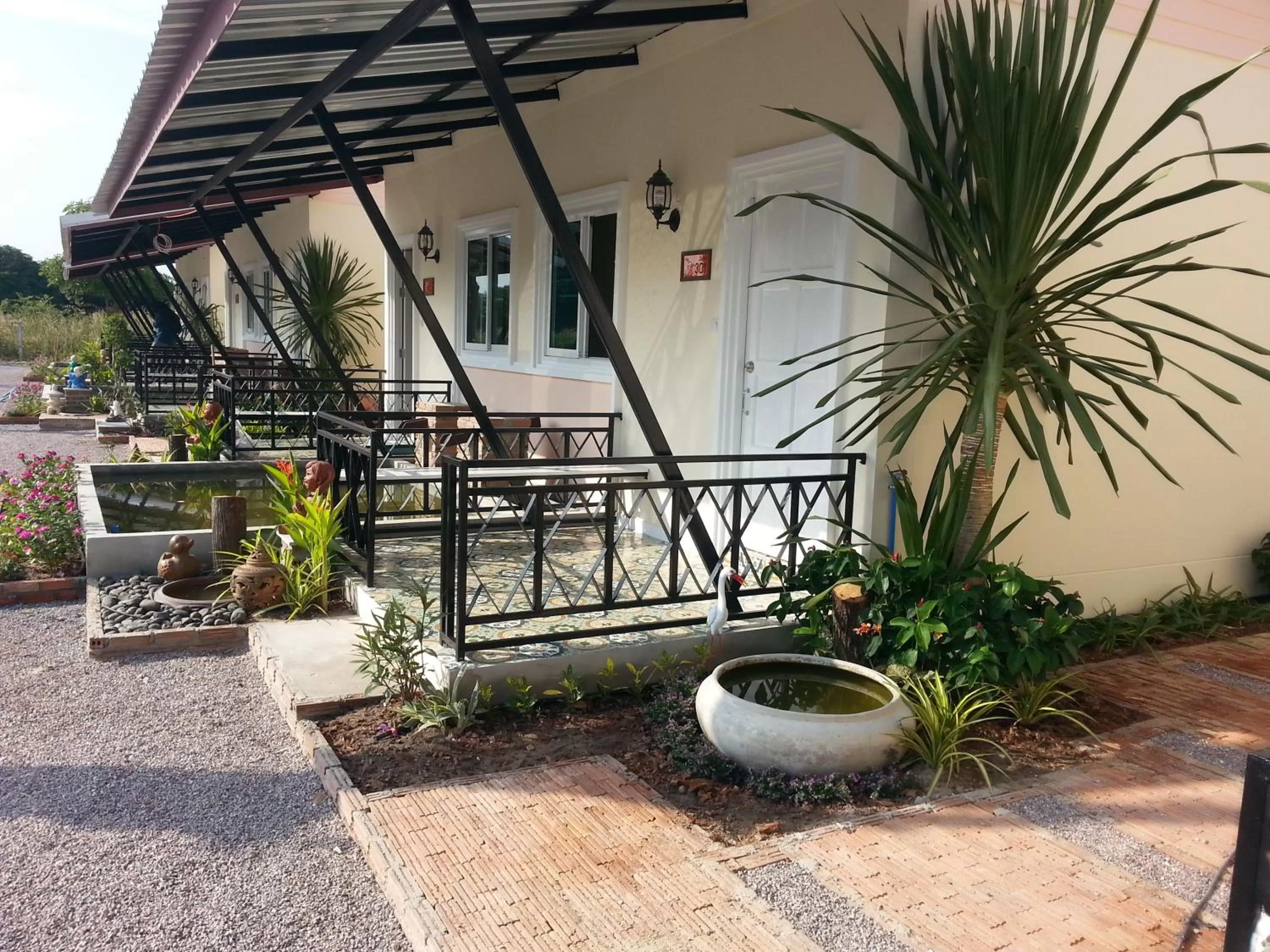 Facade/entrance in Fancy Carp Resort