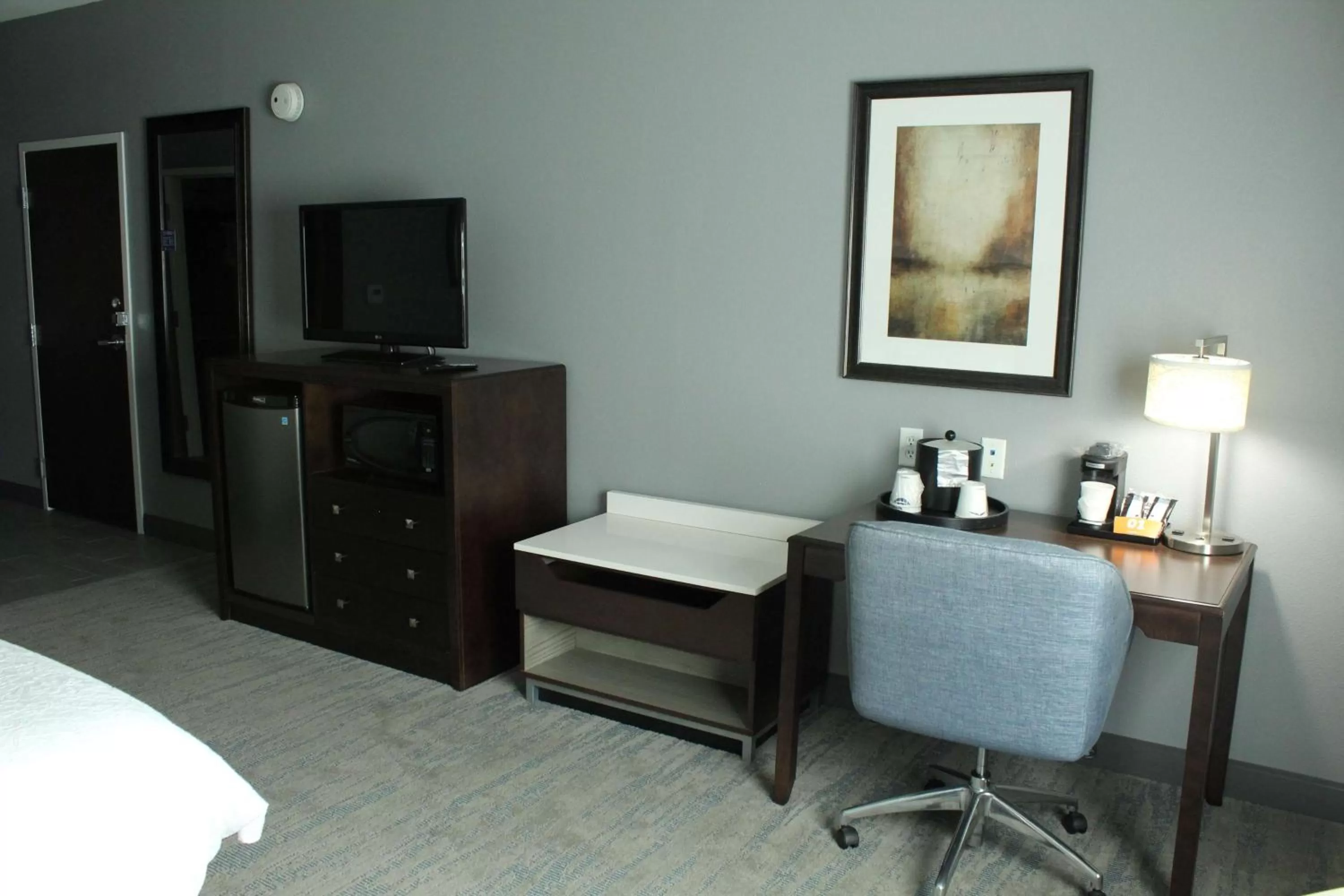 Bedroom, Bed in Hampton Inn Indianapolis NW/Zionsville