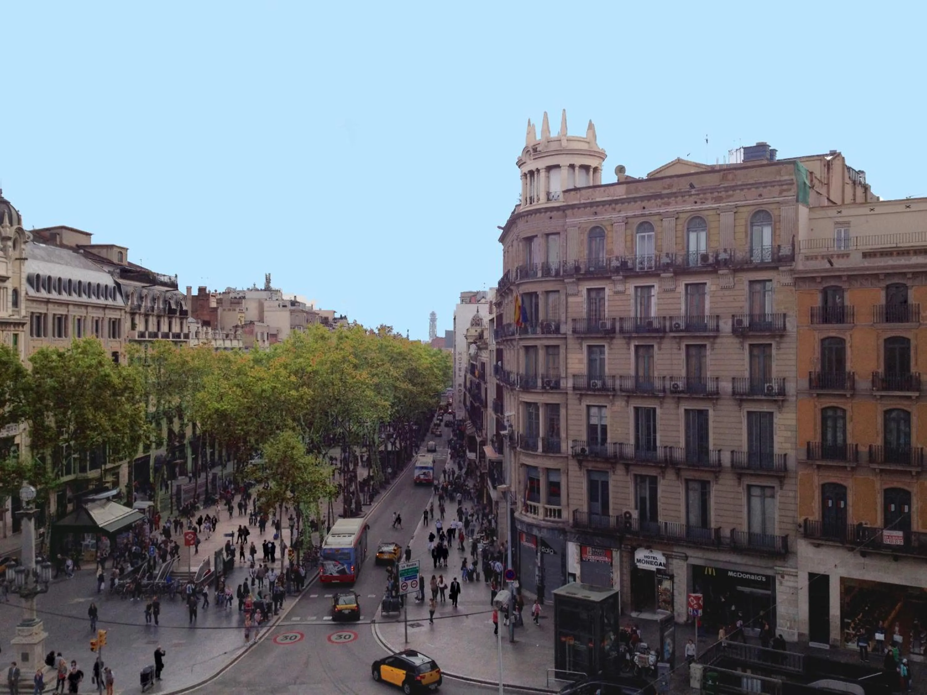 Facade/entrance in Hotel Monegal