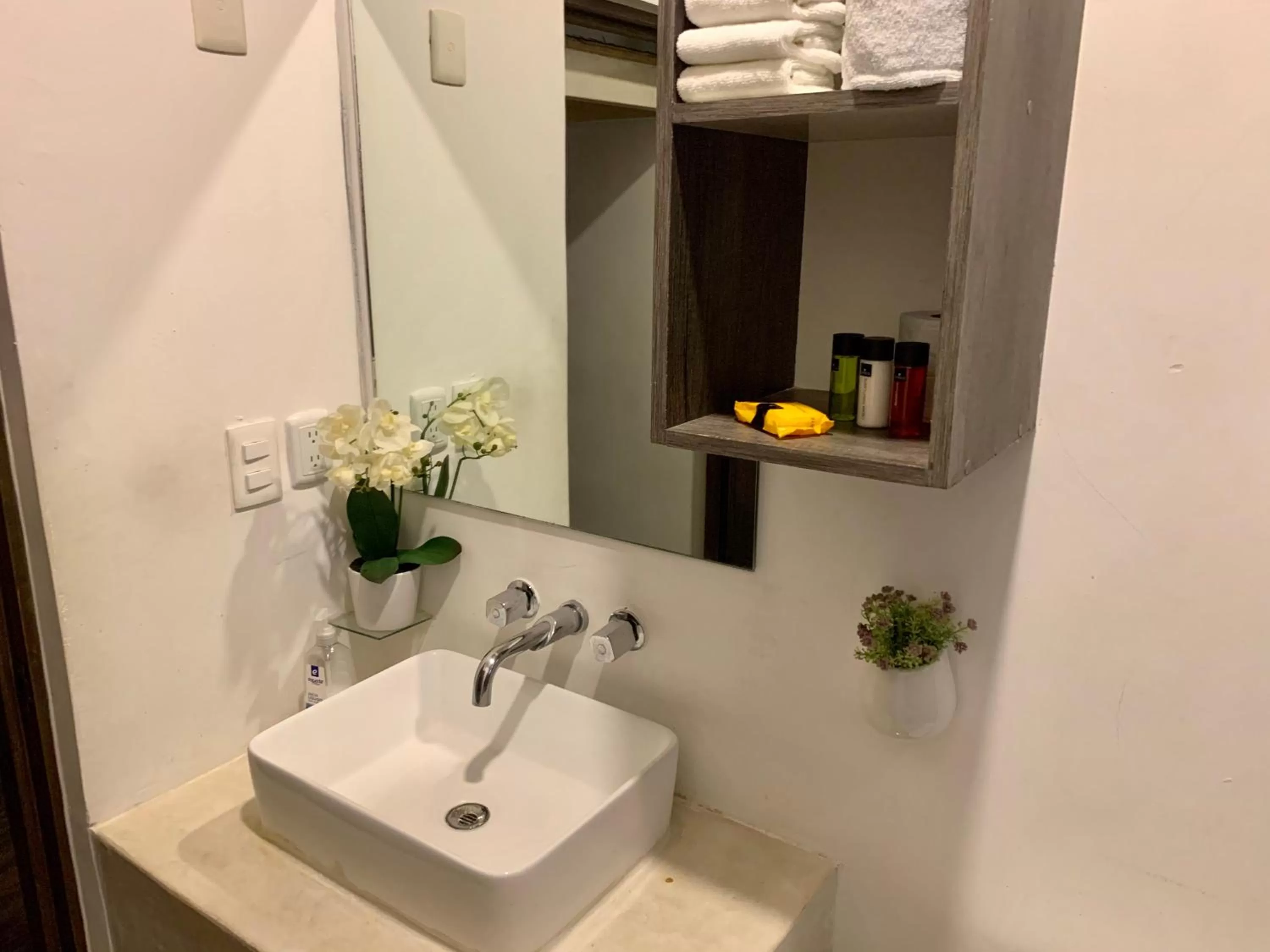 Bathroom in SILVERSANDS Hotel Boutique - 5Th Ave