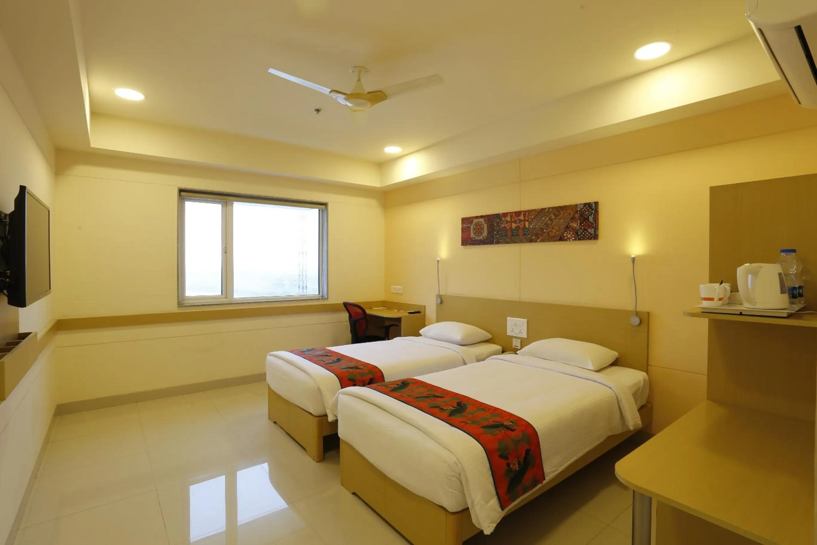 Living room, Bed in Ginger Vapi