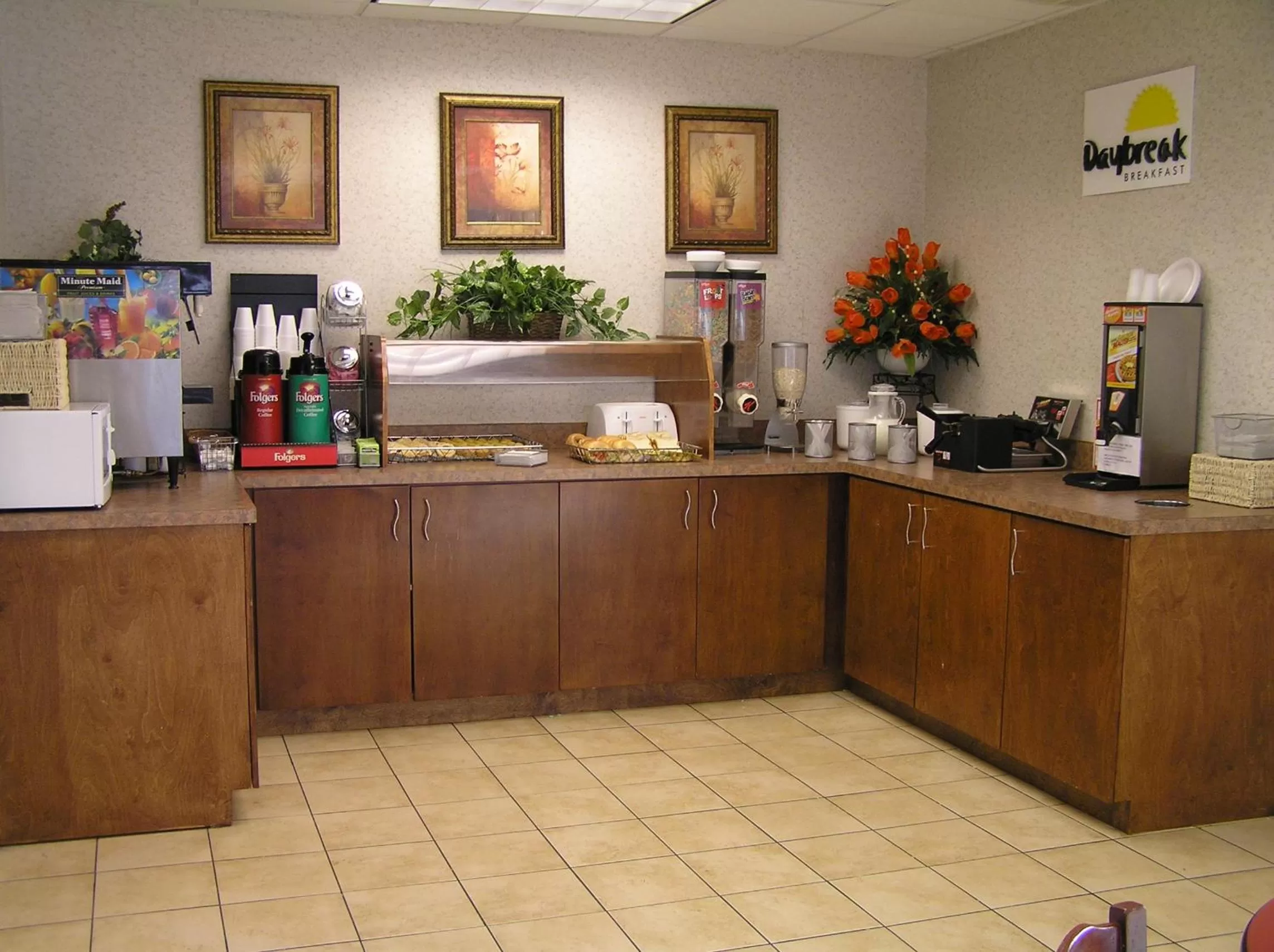 Breakfast in Days Inn by Wyndham Atlanta Stone Mountain