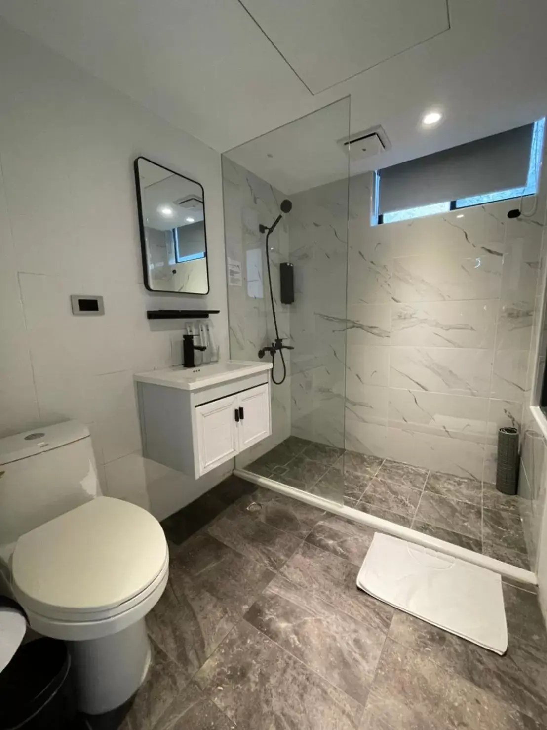 Deluxe Double Room in Sunrise Hotel Deluxe Double Room in Sunrise Hotel