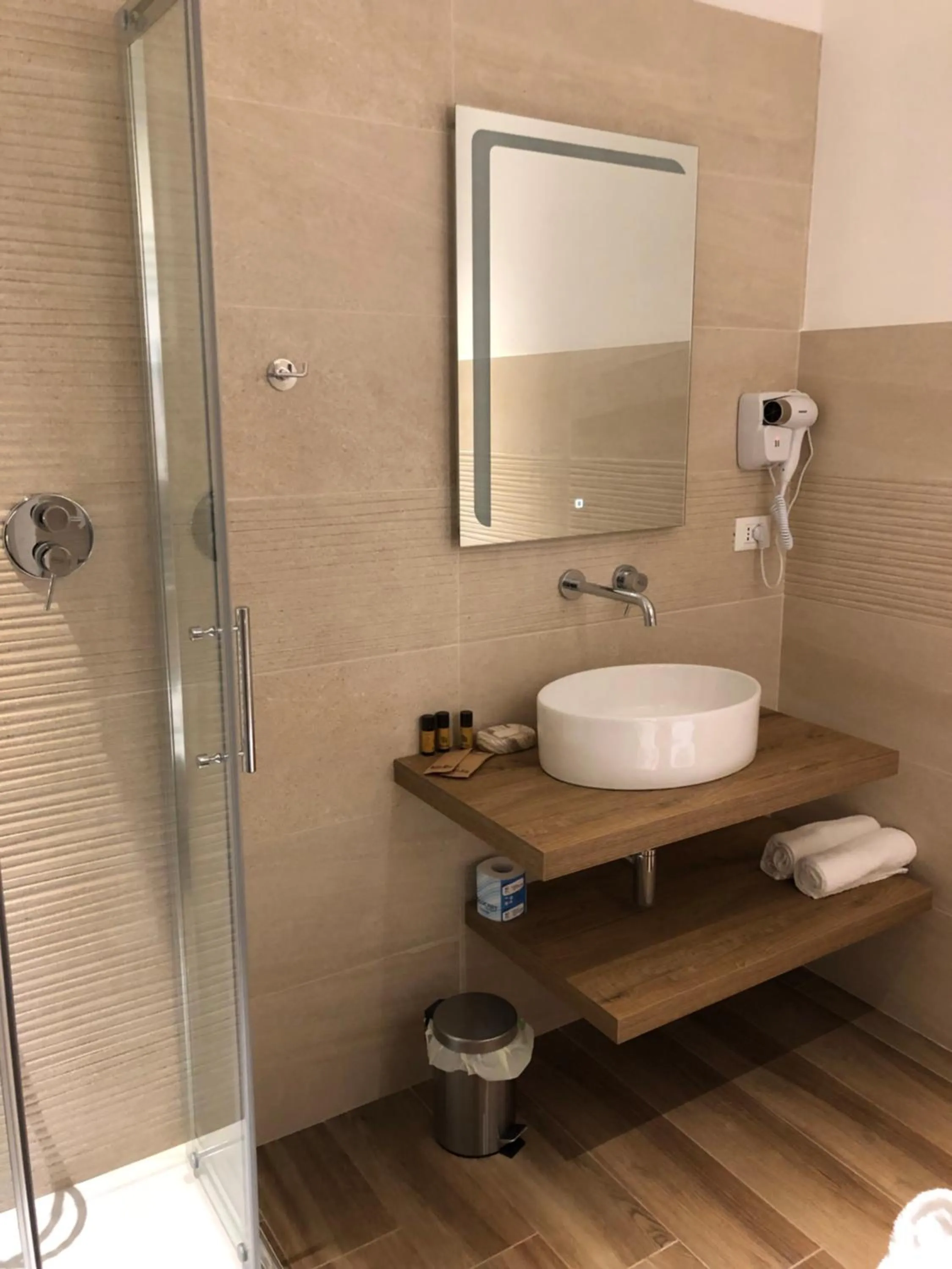 Shower in Casablanca Hotel