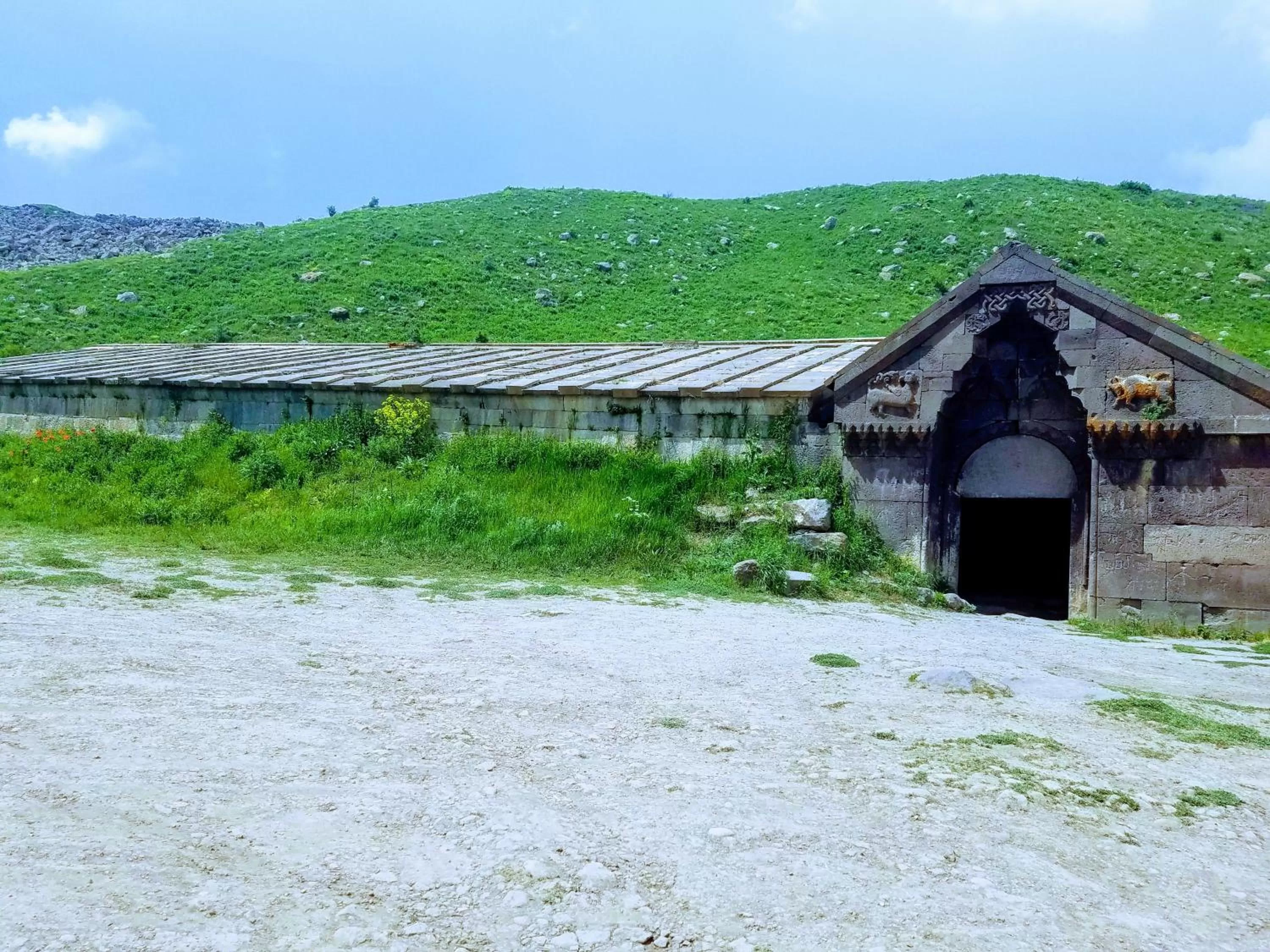 Natural landscape in Karine B&B