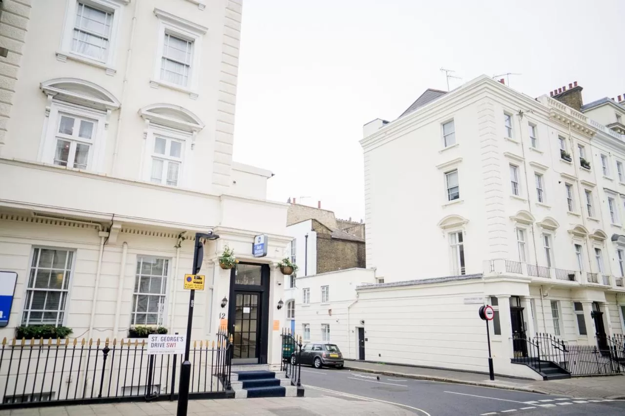 Property building in Best Western Buckingham Palace Rd