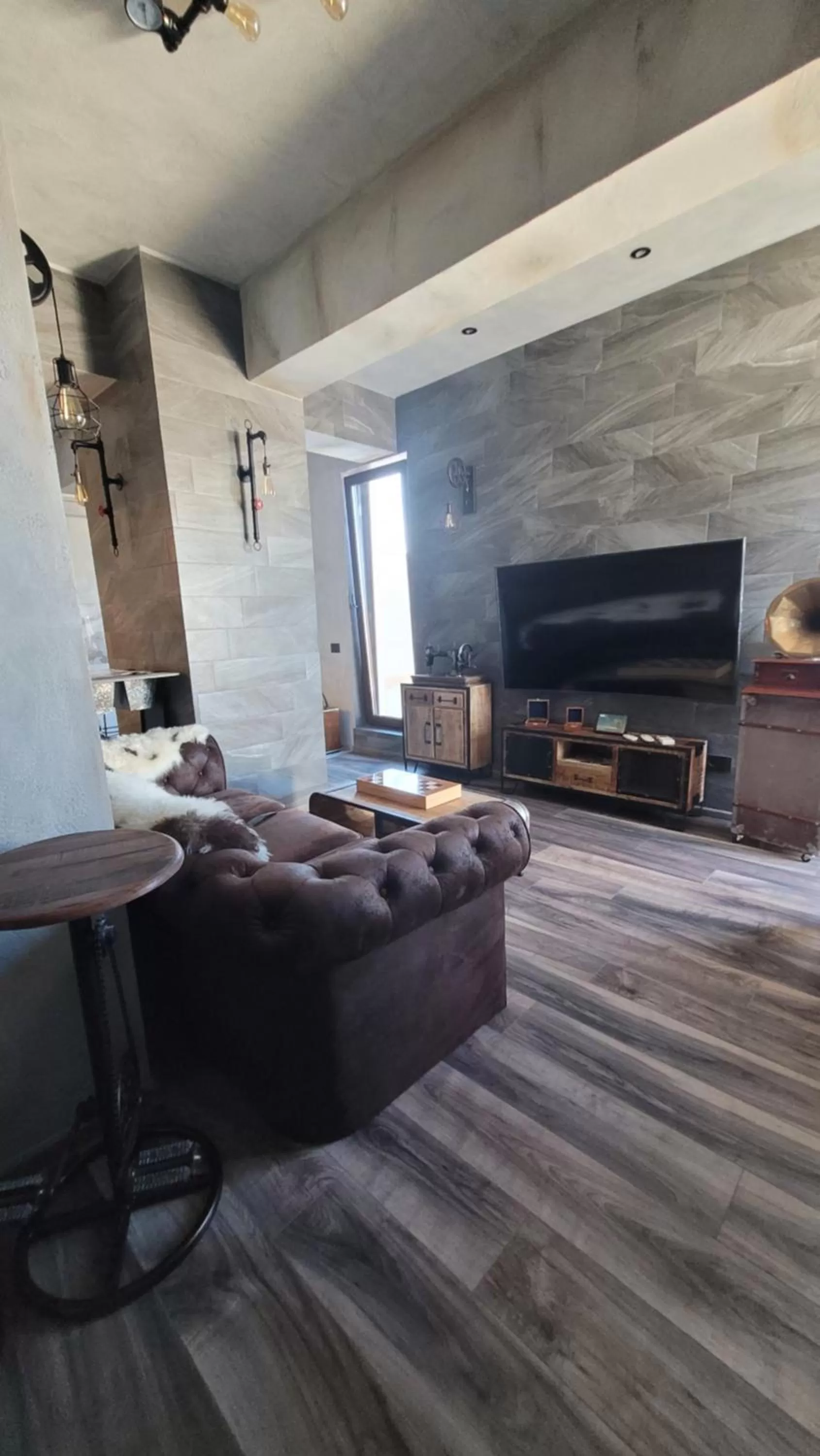 TV and multimedia in Terrace Suites Iasi