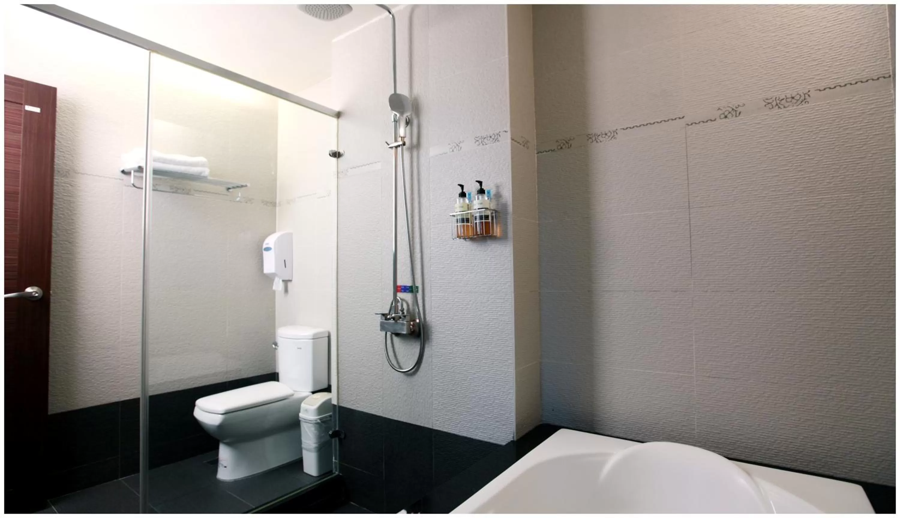 Bathroom in Errantry Lodge & Studio