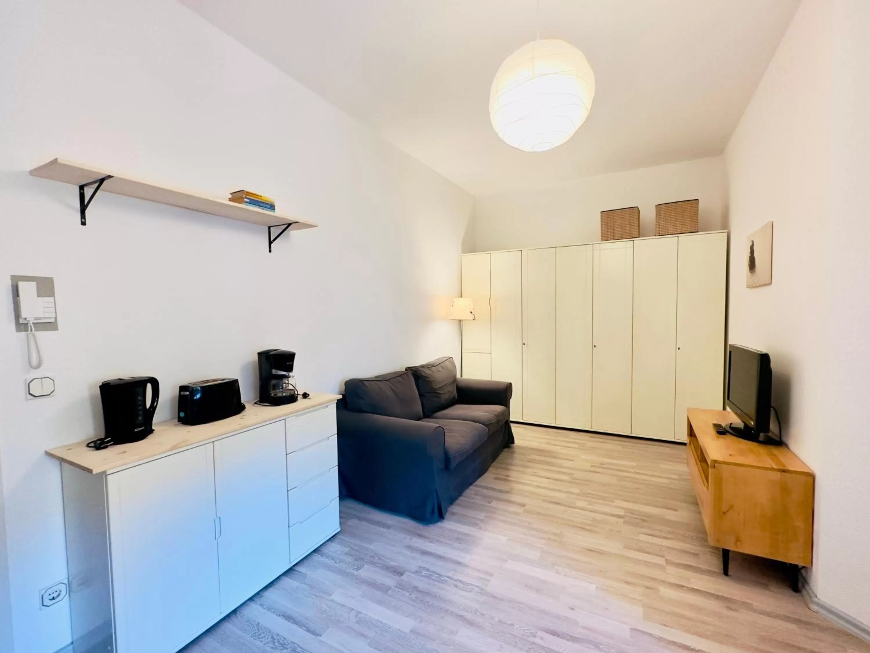 Kitchen/Kitchenette in Saale, Marktplatz Zentrum, Apartmenthaus am Dom von Plant Room