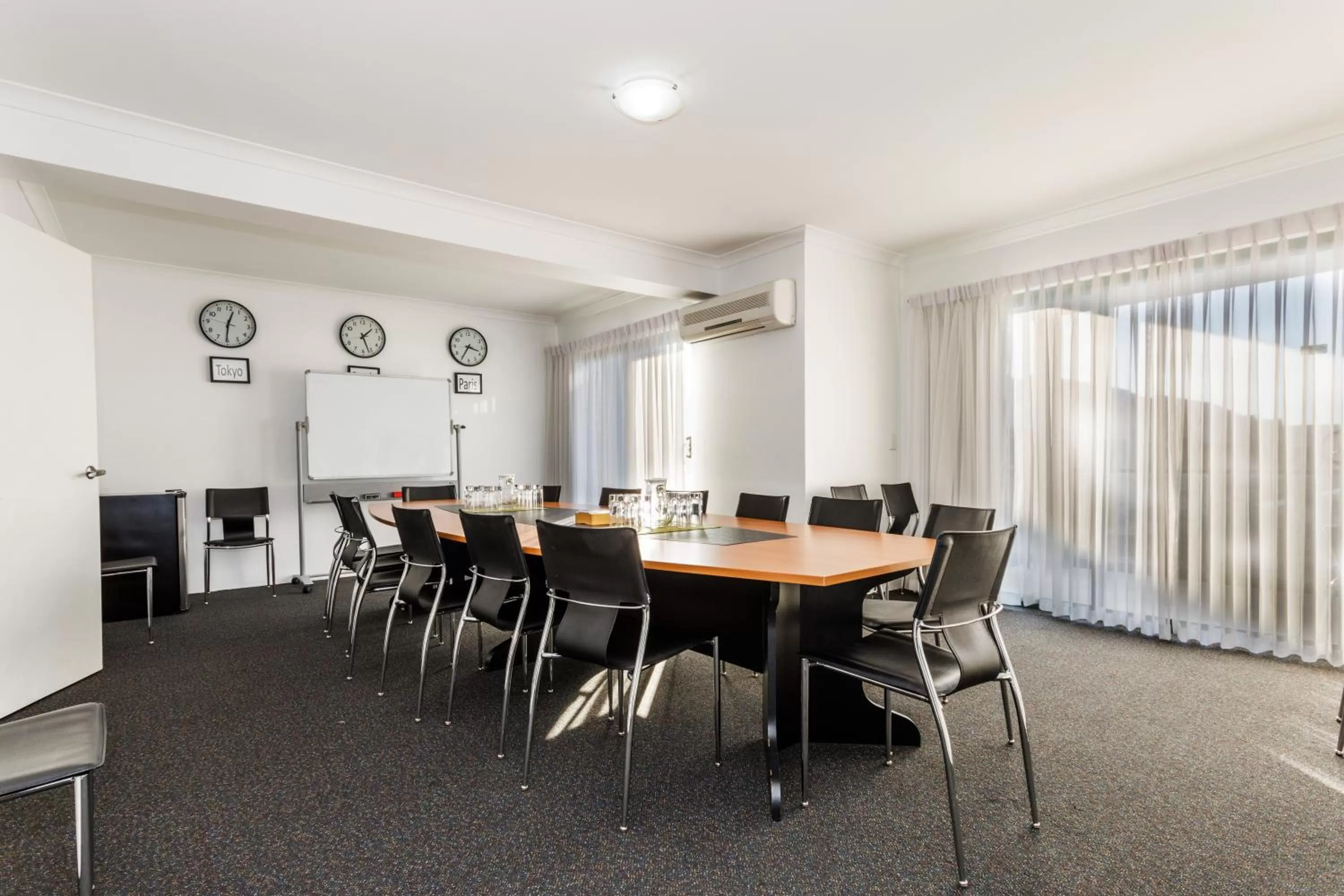 Business facilities in Perth Ascot Central Apartment Hotel Official