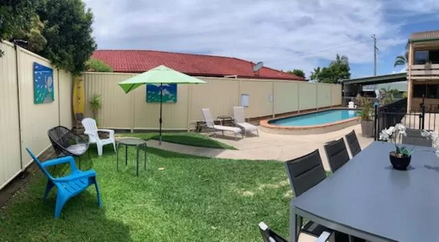 Swimming pool in Golden Beach Motor Inn, Caloundra