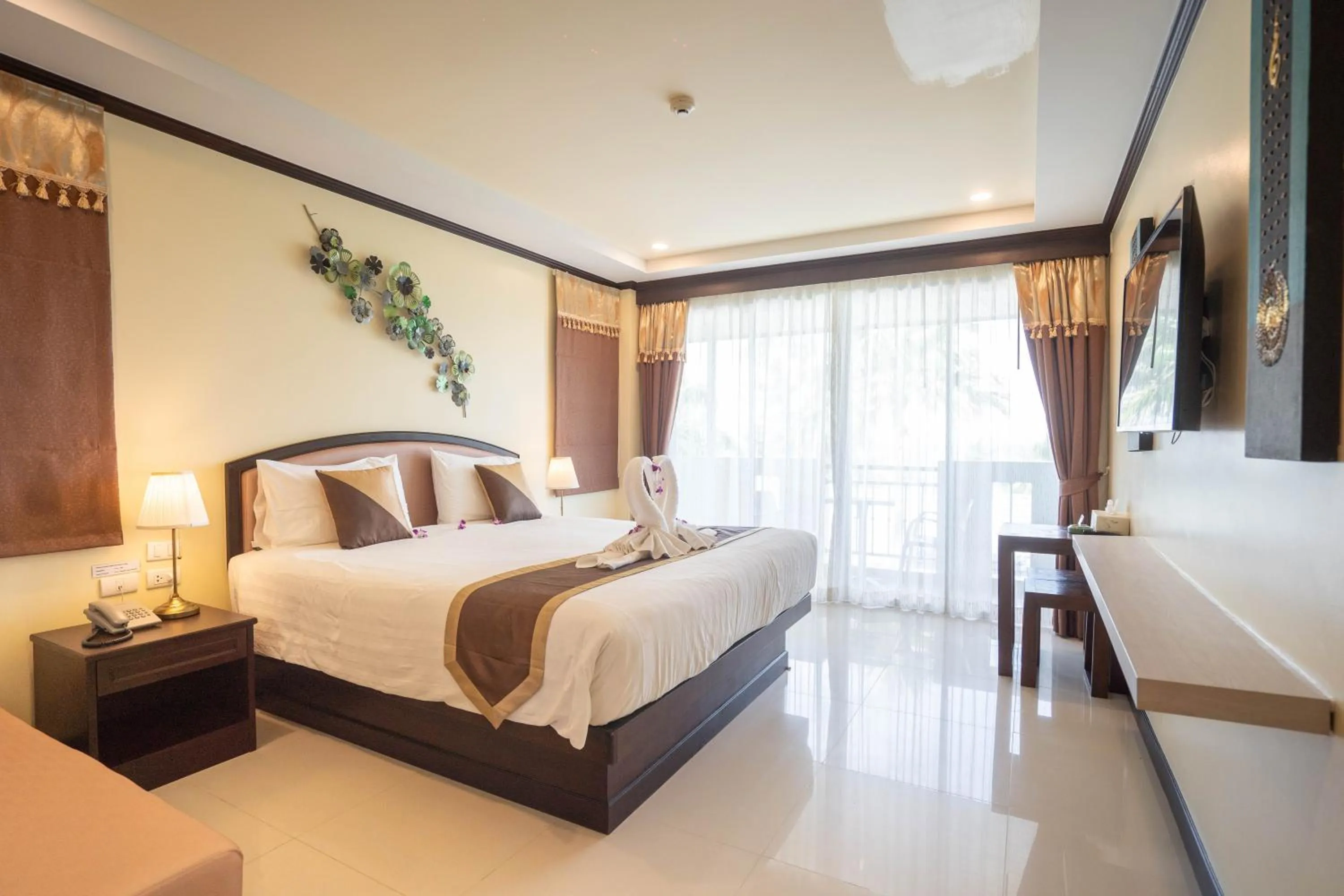 Photo of the whole room, Bed in Baan Sailom Hotel Phuket - Sha Extra Plus