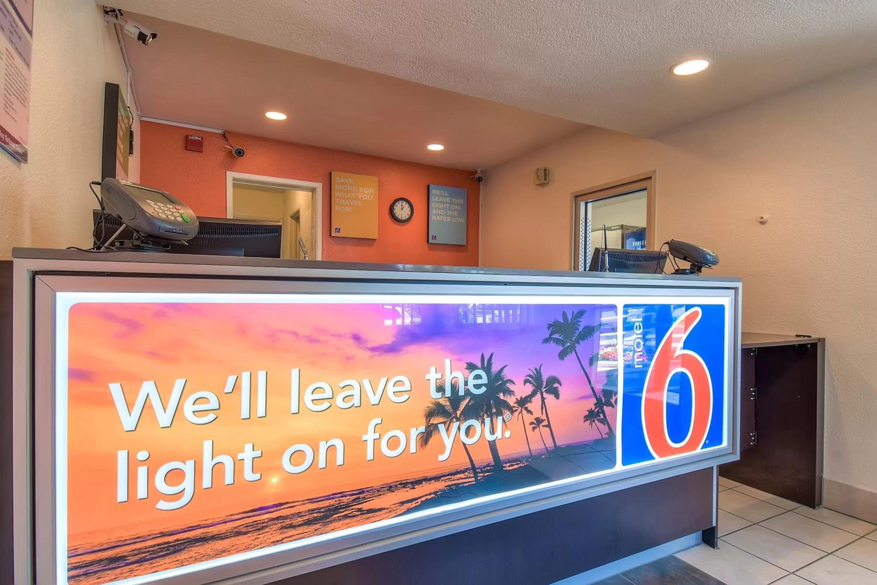 Lobby or reception in Motel 6-Westminster, CA - South - Long Beach Area