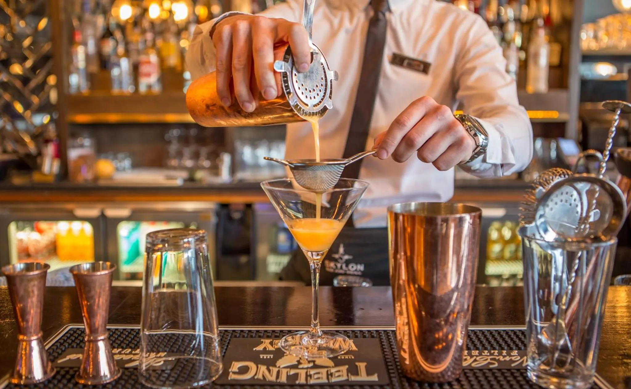 Lounge or bar in Dublin Skylon Hotel