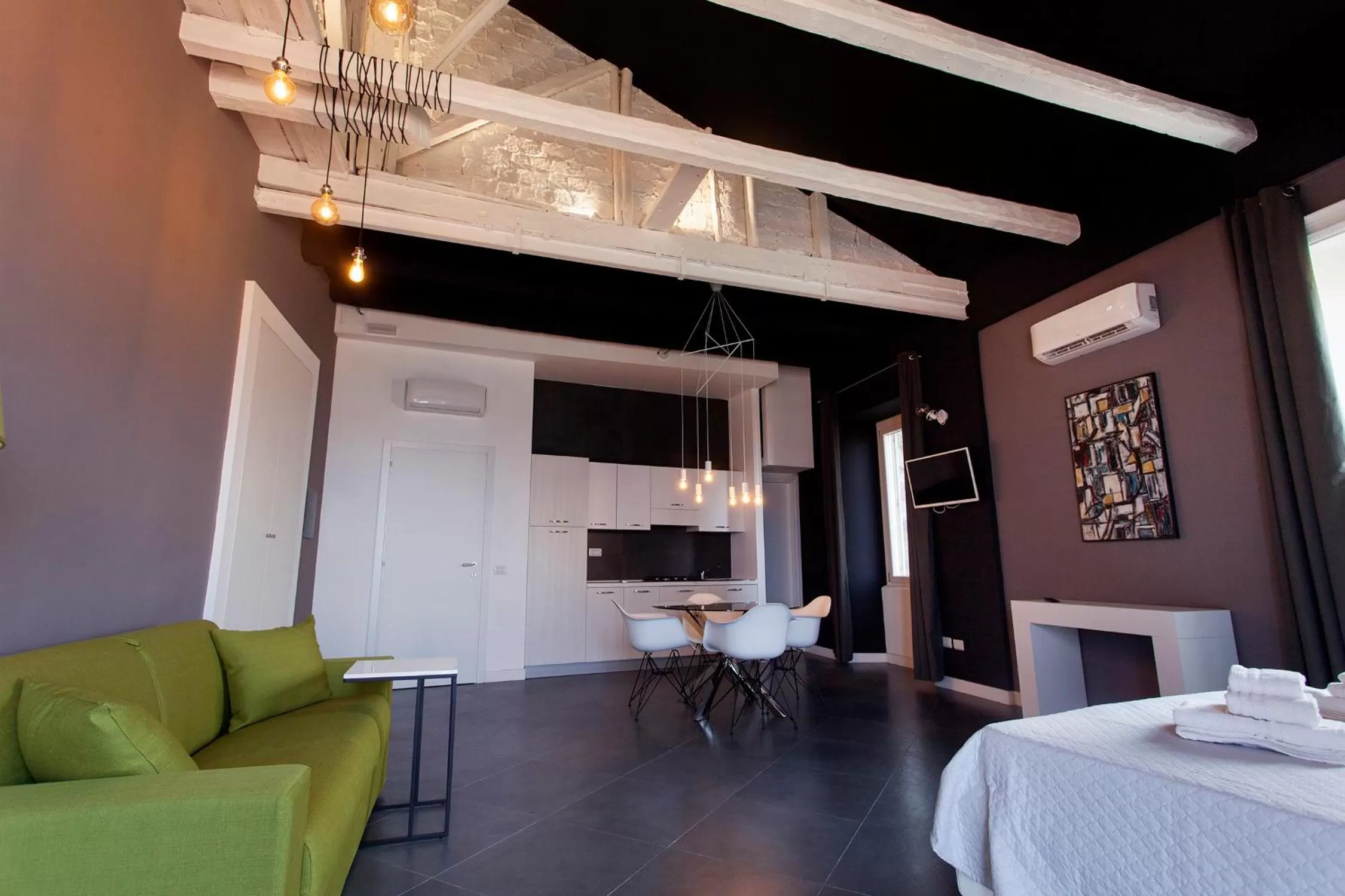 Kitchen or kitchenette in Residenza Nausicaa - 50 meters from the beach