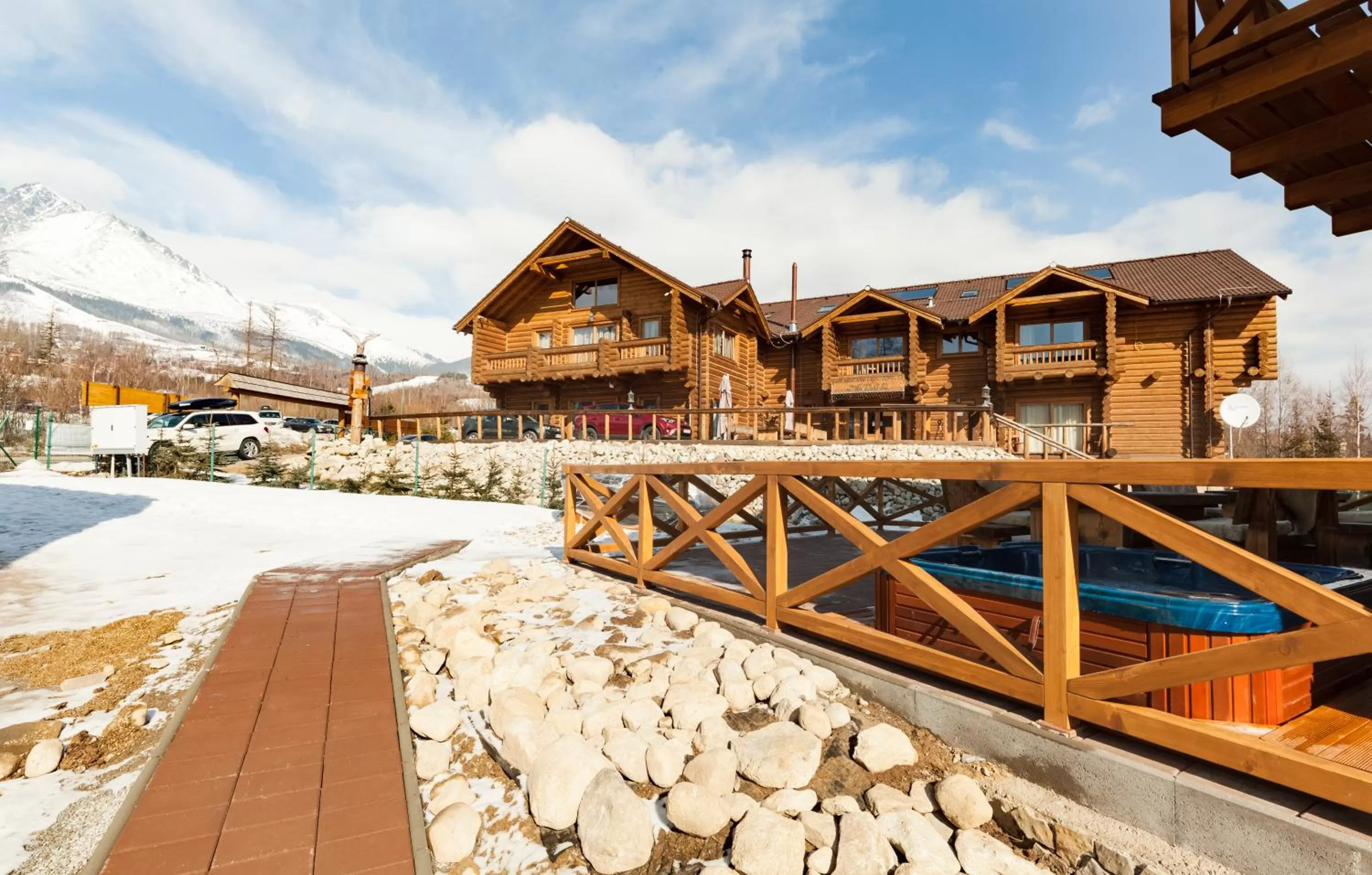 Property building in Chalets CEDER 1