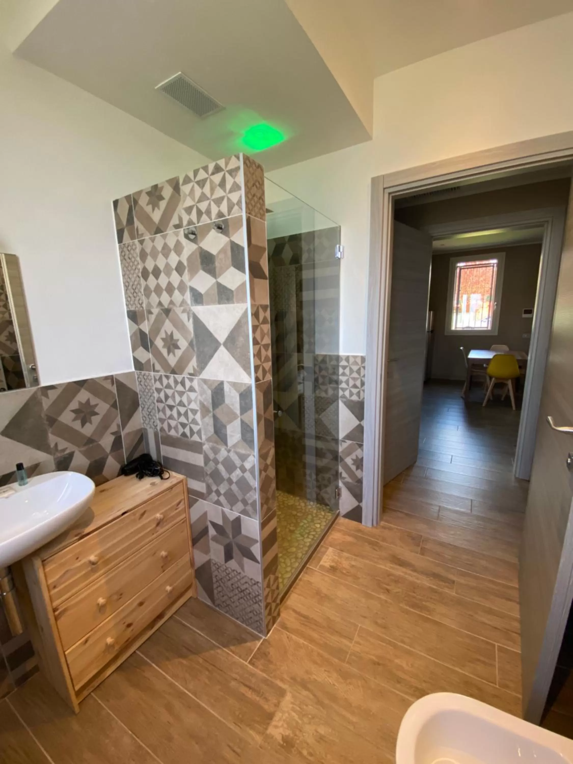 Bathroom in Sala dell Estate Guest House