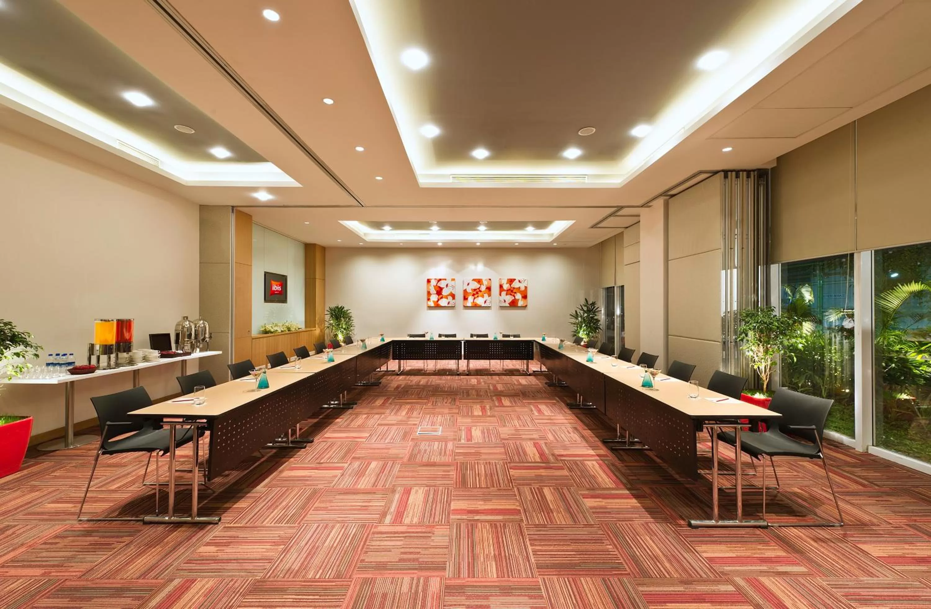 Business facilities in ibis Navi Mumbai - An Accor Brand
