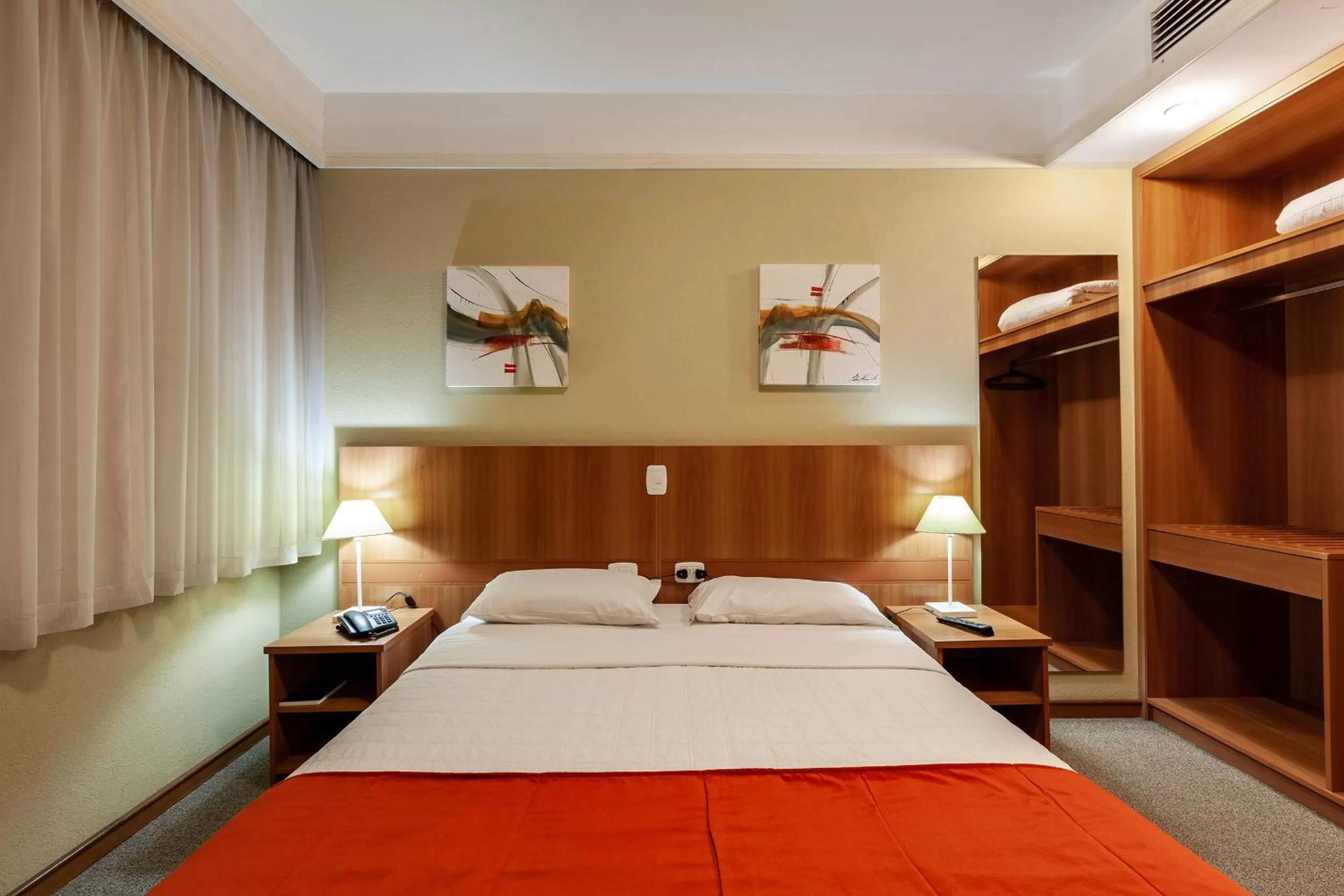 Bed in Tri Hotel Executive Caxias