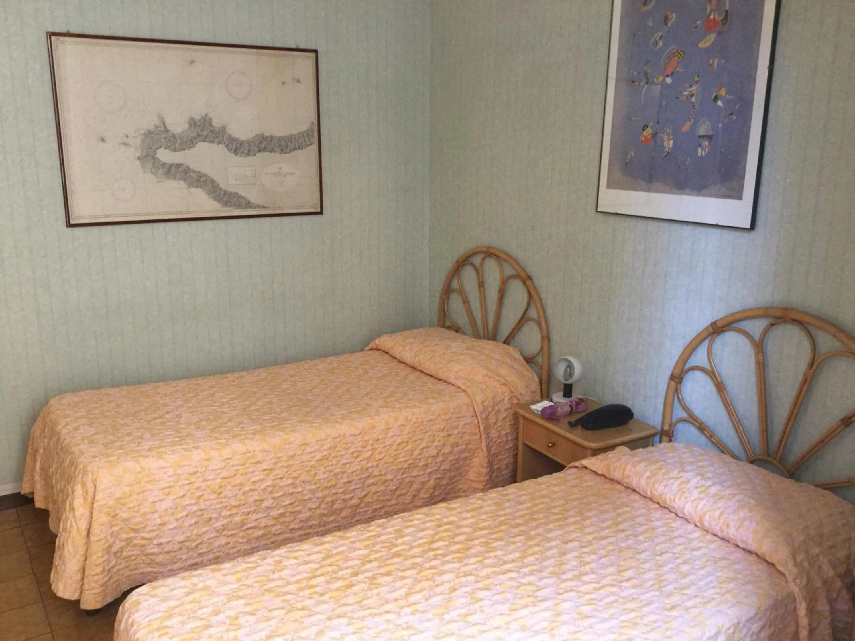 Bed in Hotel Touring