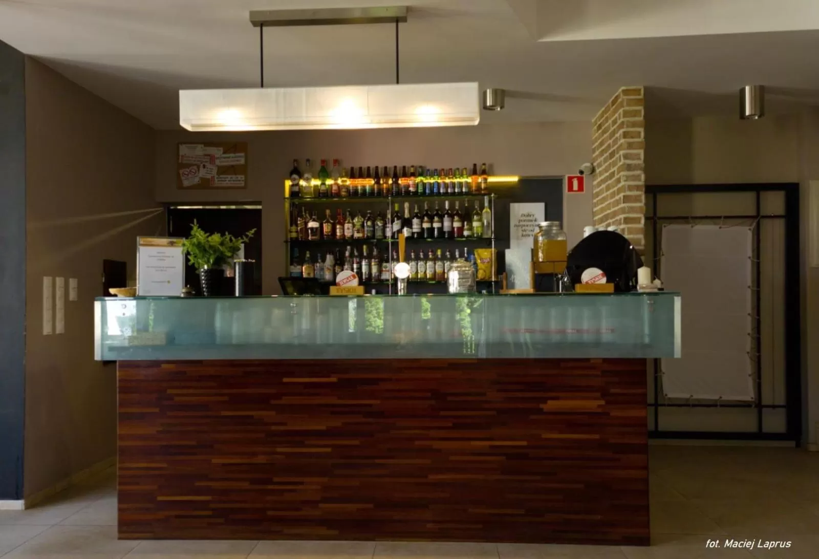 Restaurant/places to eat in Vertigo Narie