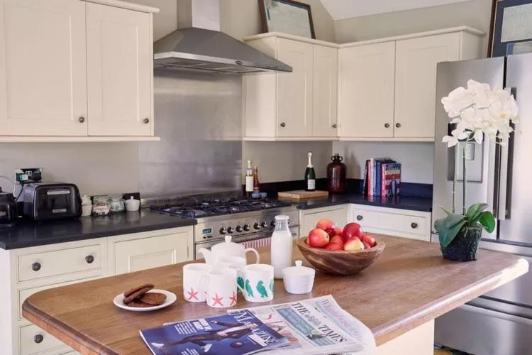 Kitchen/Kitchenette in The Queens Arms