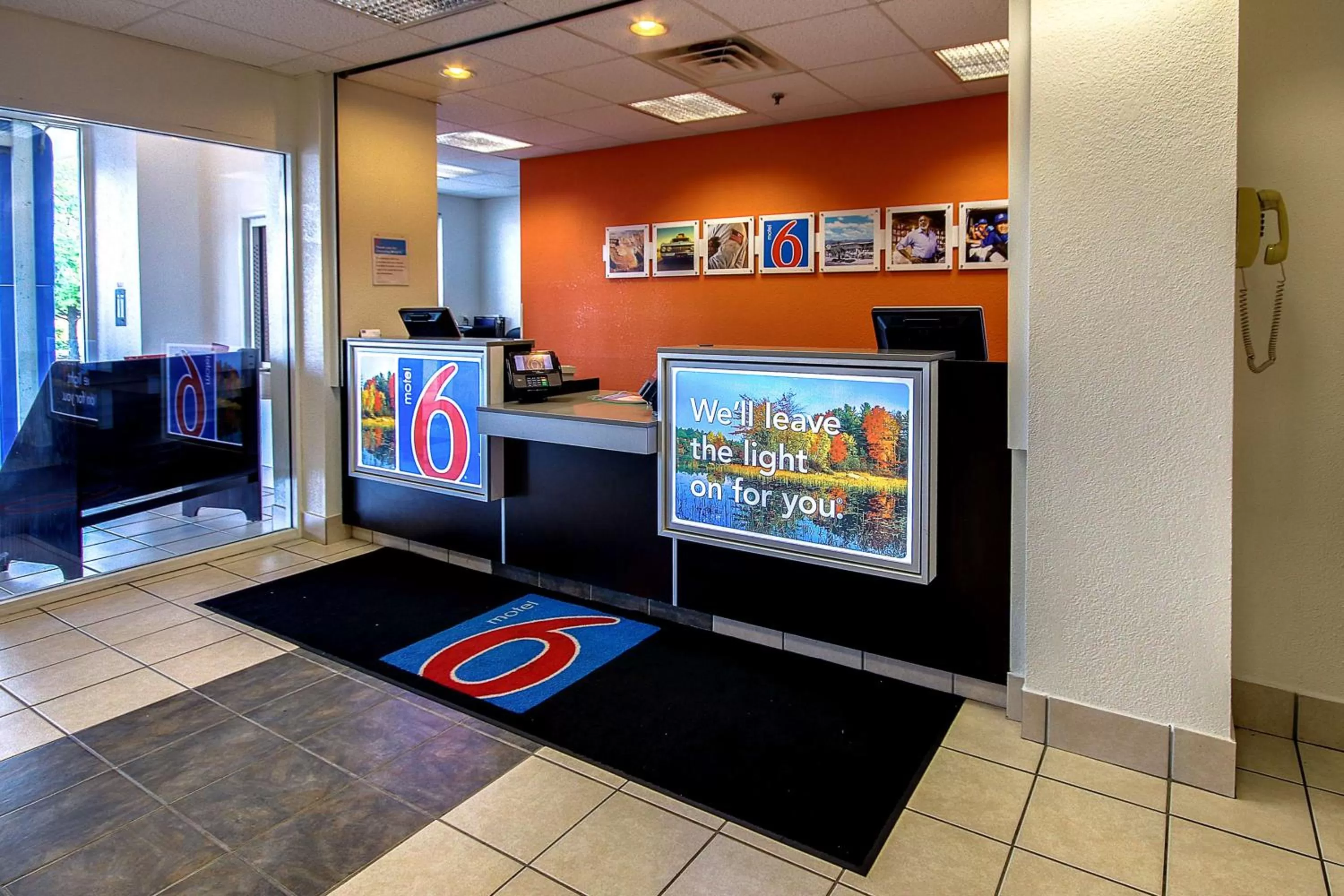 Property logo or sign in Motel 6 King Of Prussia PA
