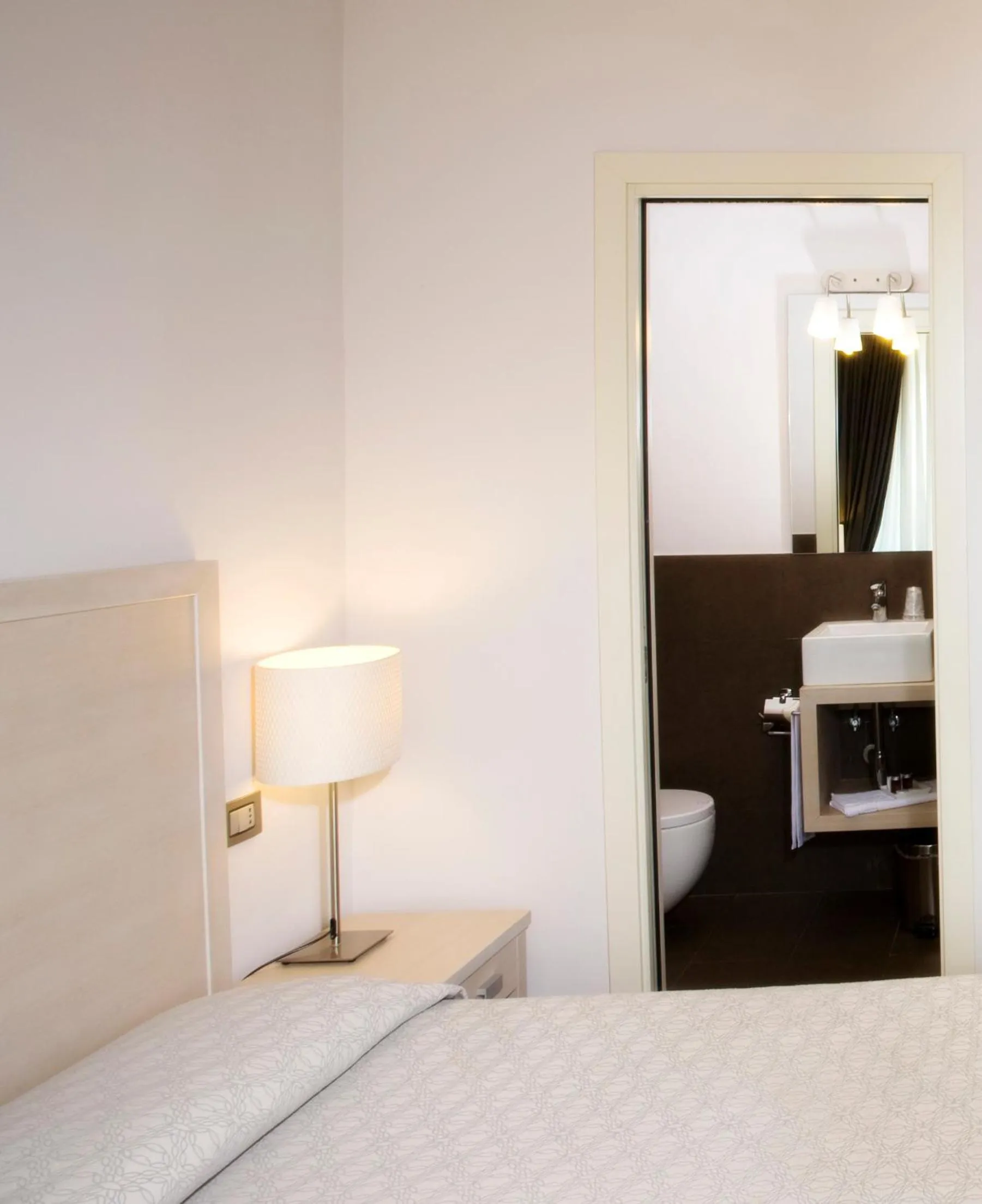 Photo of the whole room, Bed in Il Piccolo Giardino GH ***Superior