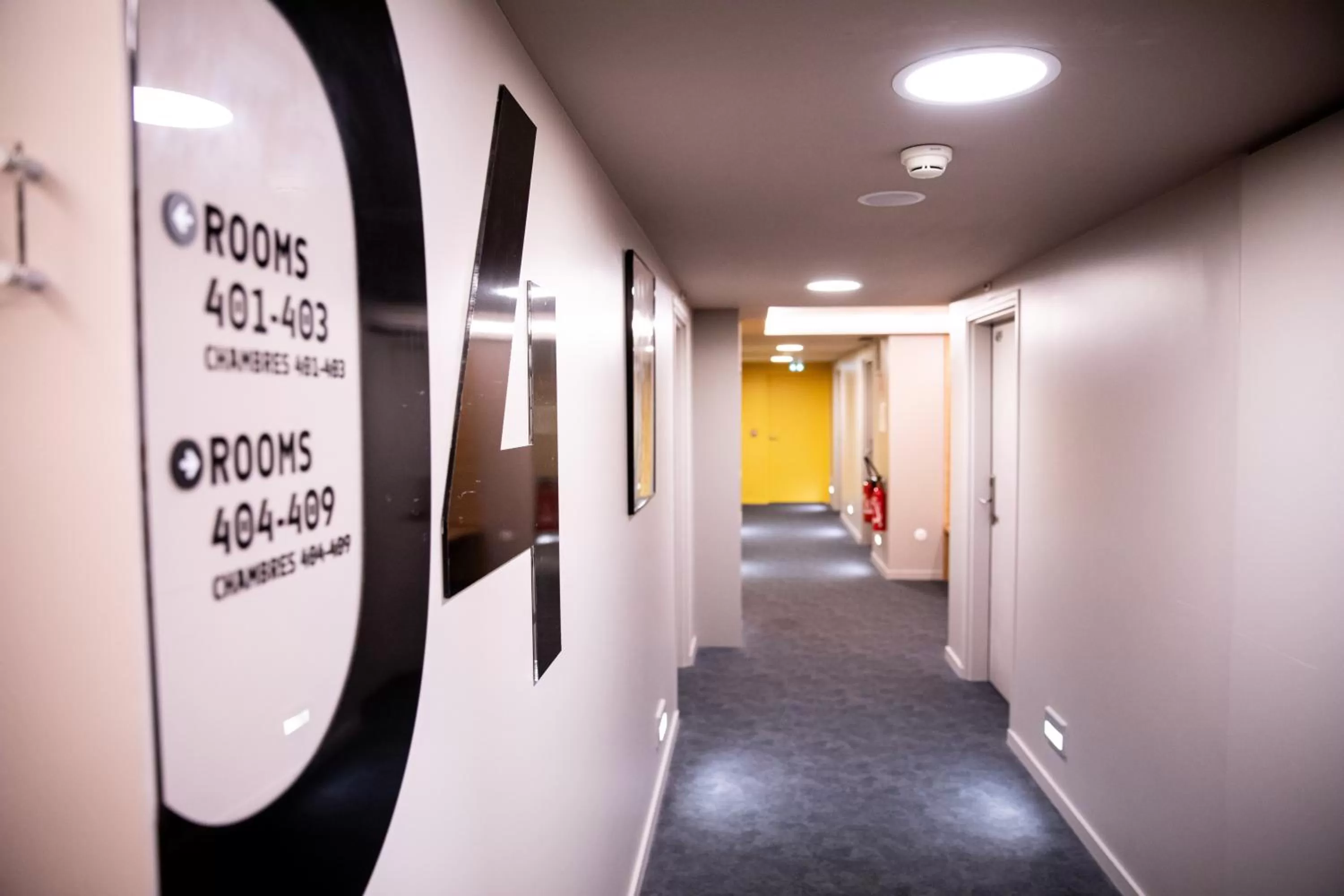 hair dresser in The People - Tours