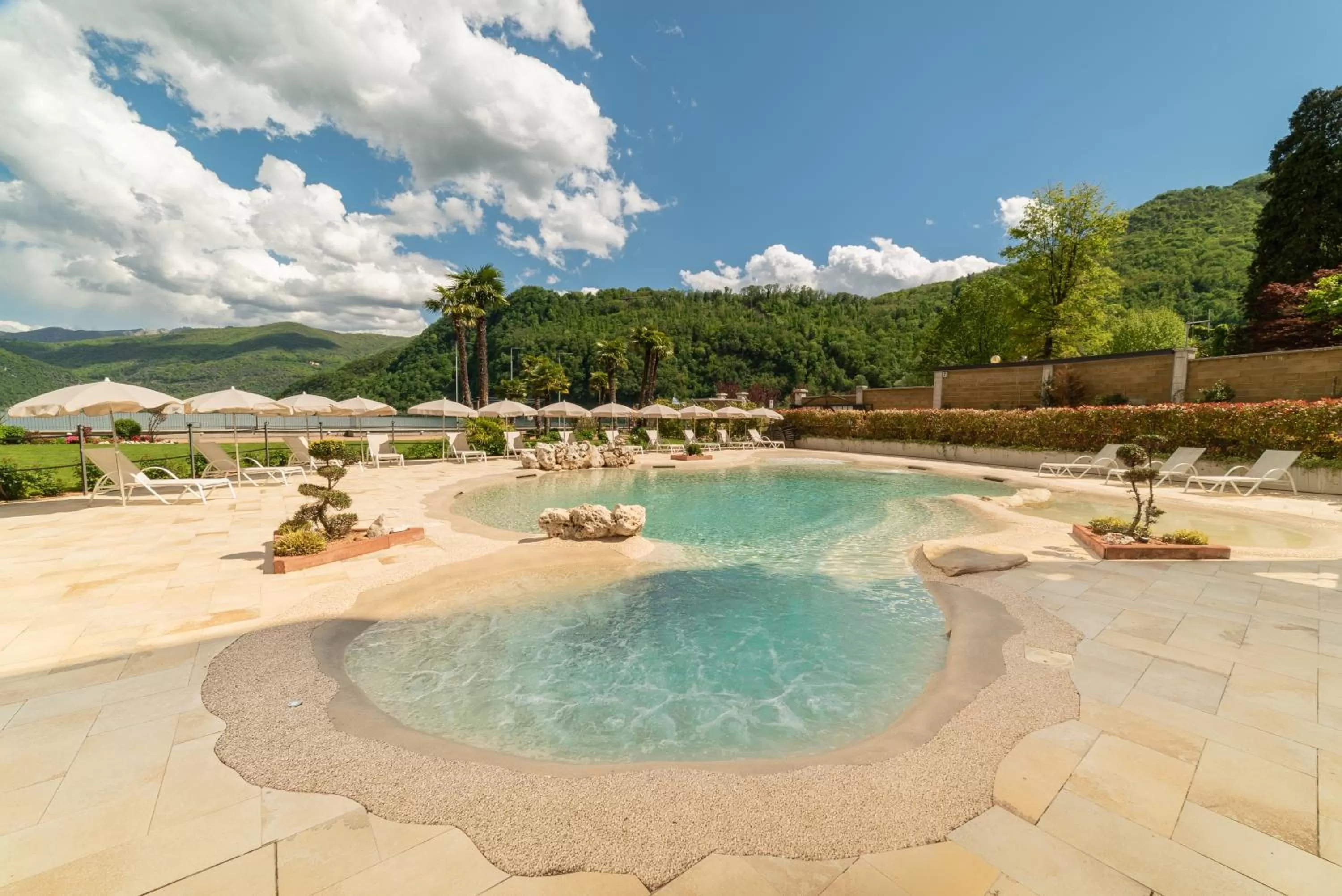 Summer in Yachting Residence