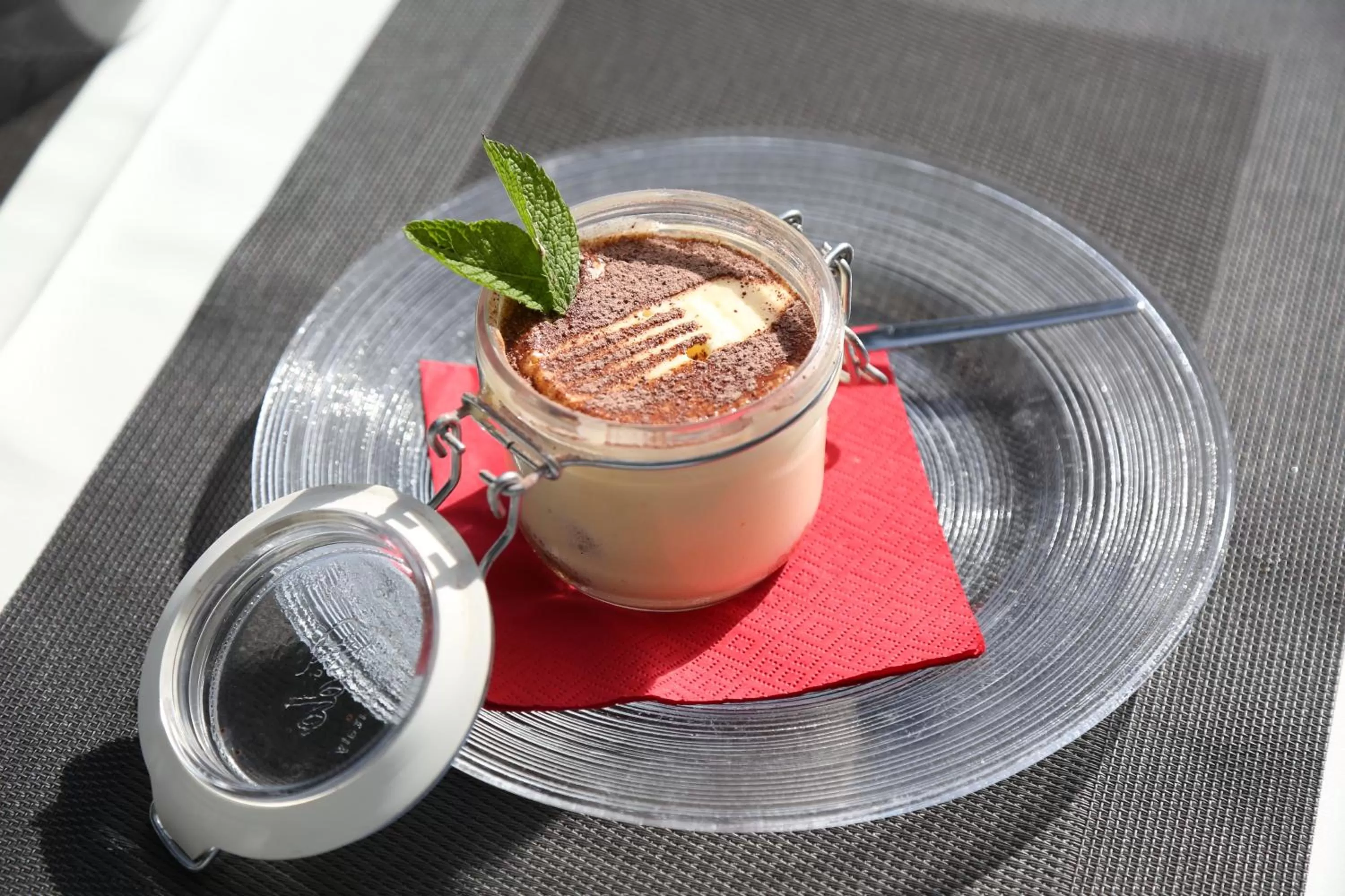 Restaurant/places to eat in Al Pozz Boutique Resort