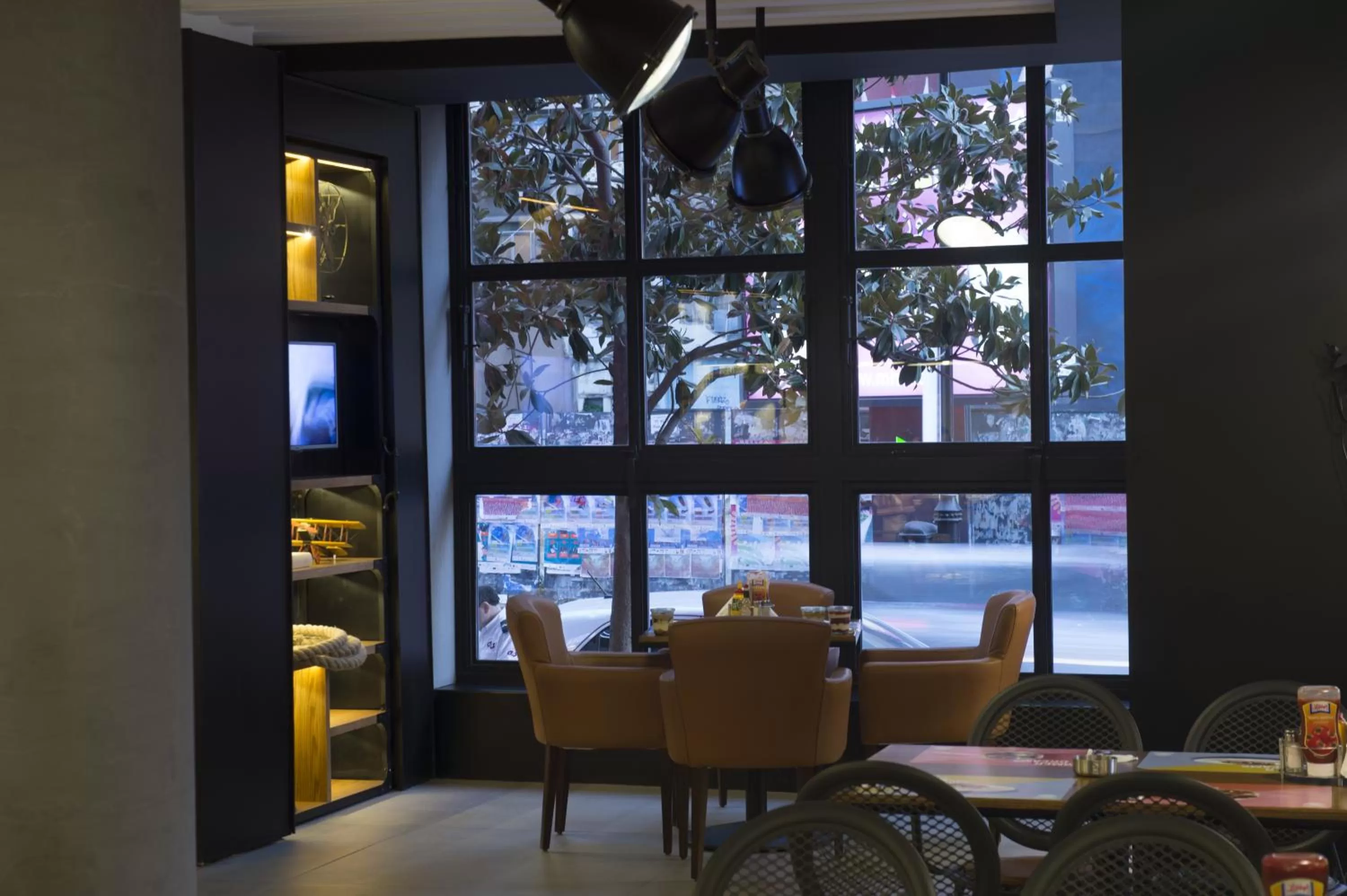 Facade/entrance in Plaza Hotel Beirut