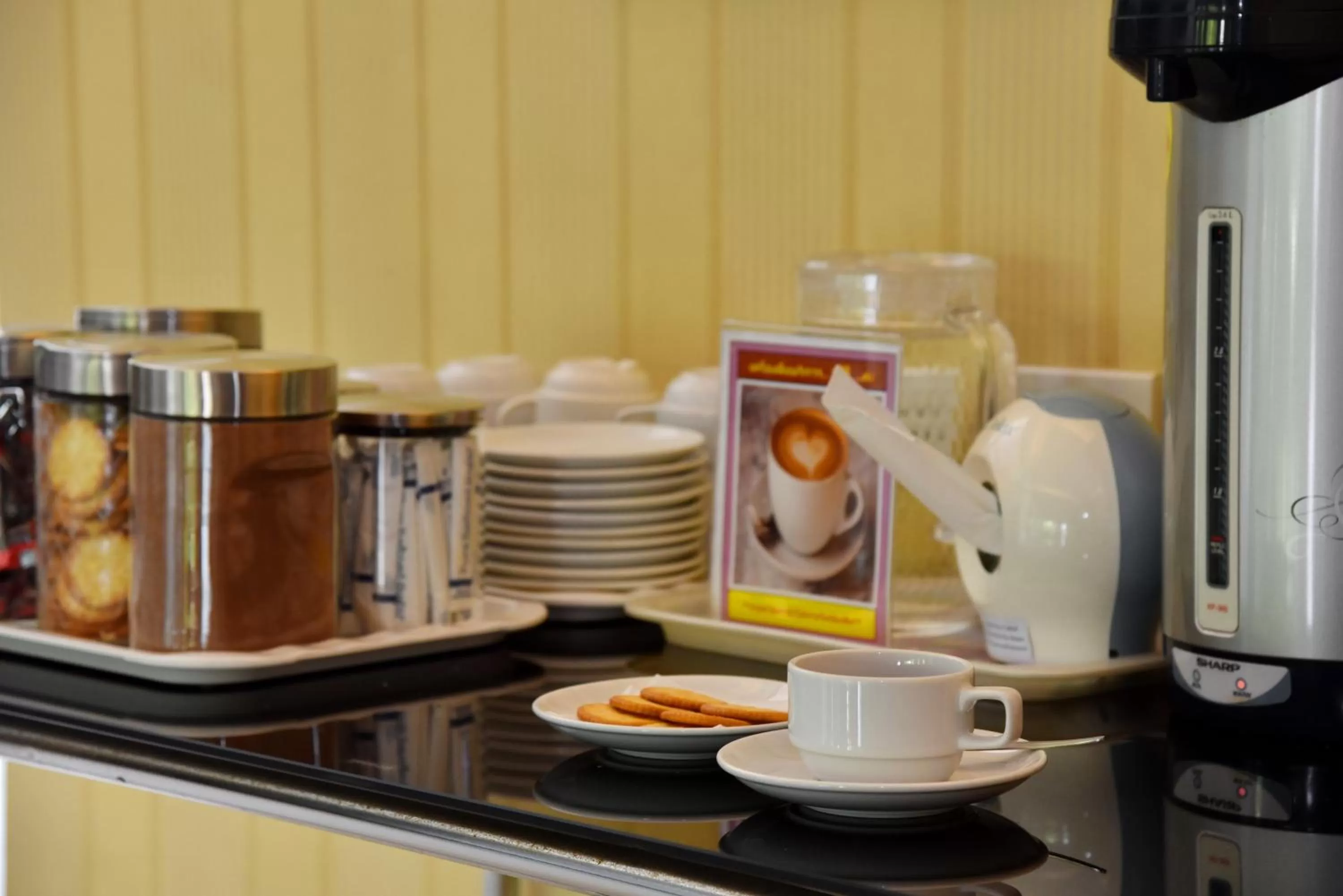 Coffee/tea facilities in BaanHim