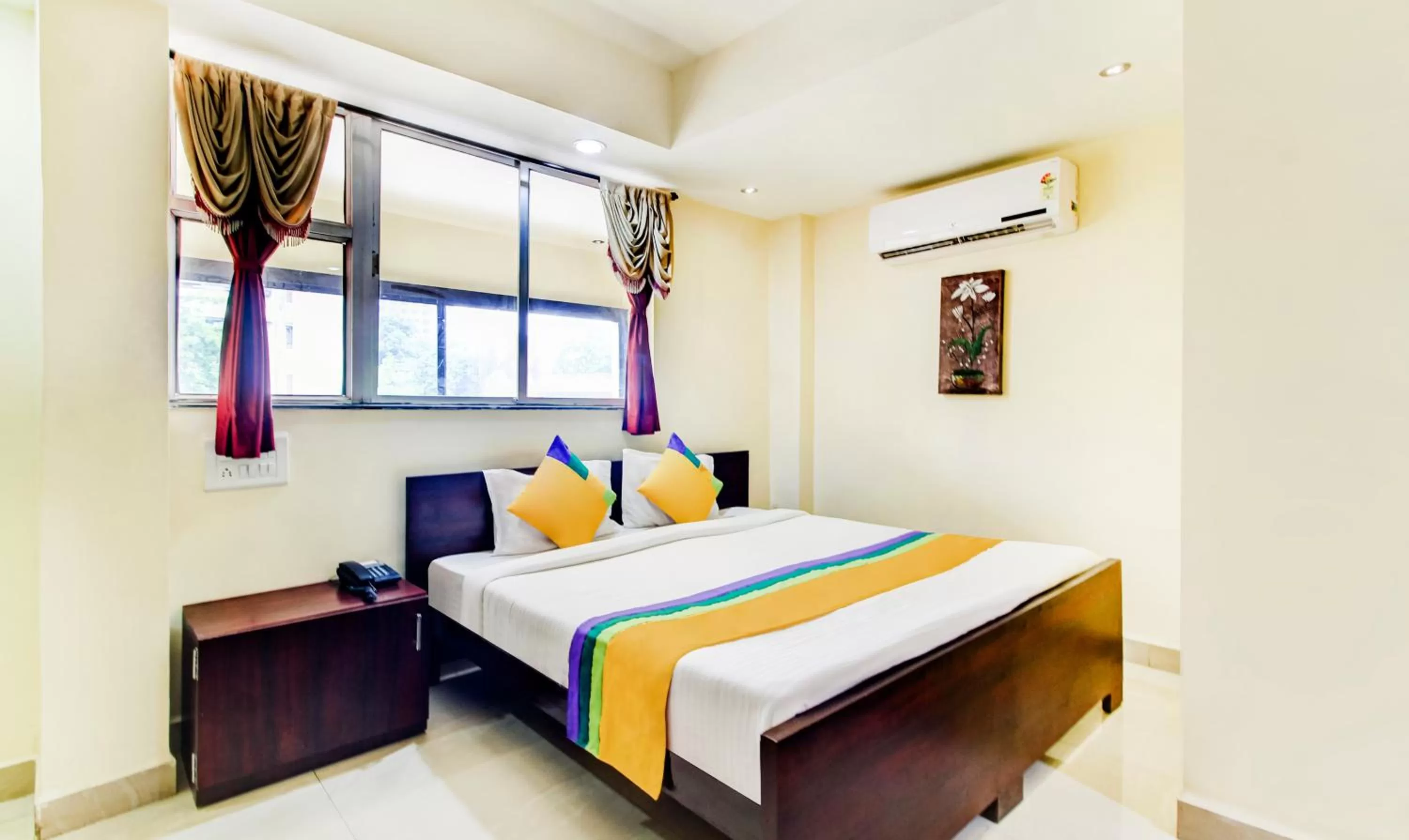 Bedroom, Bed in Itsy Hotels Aditya