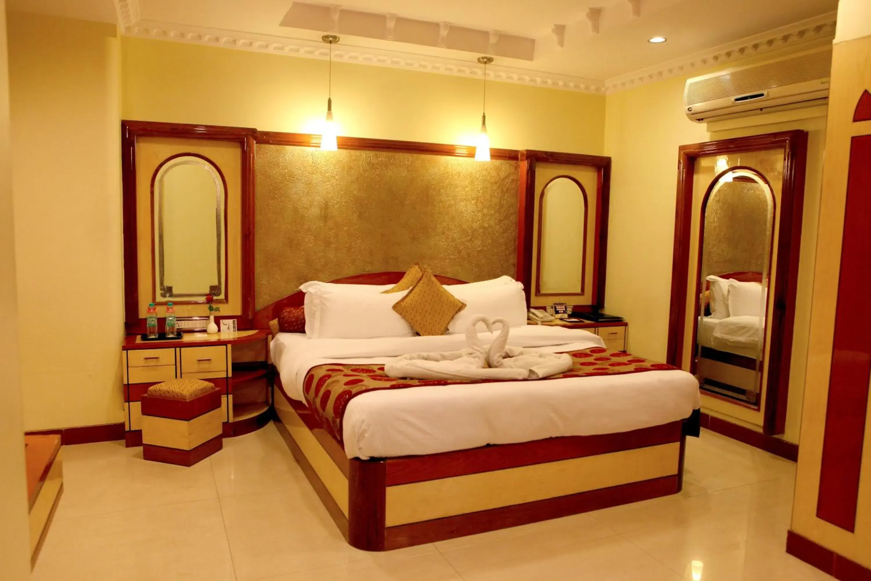 Suite - single occupancy in Lords Plaza Surat Suite - single occupancy in Lords Plaza Surat