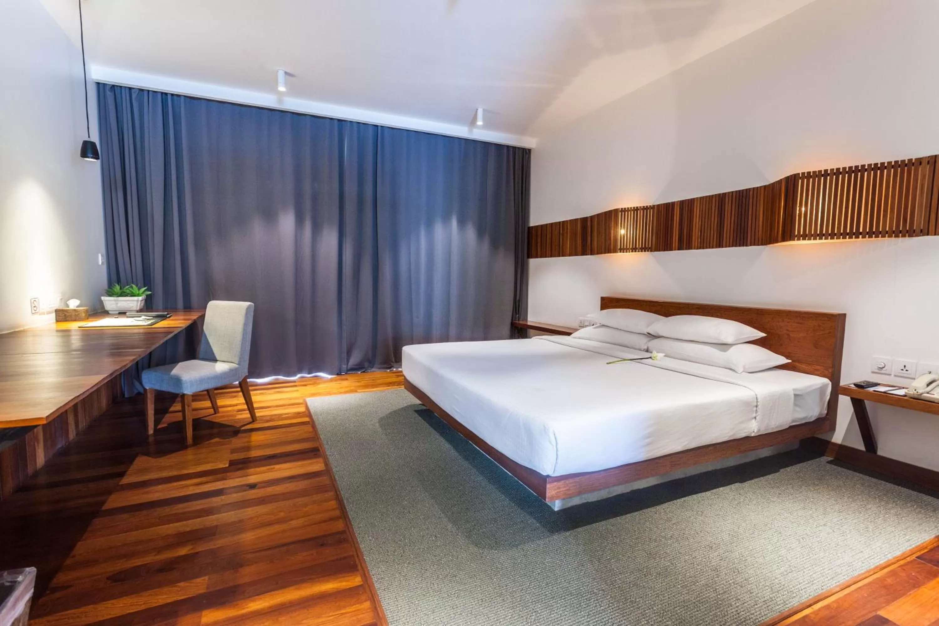 Bedroom, Bed in Somadevi Residence