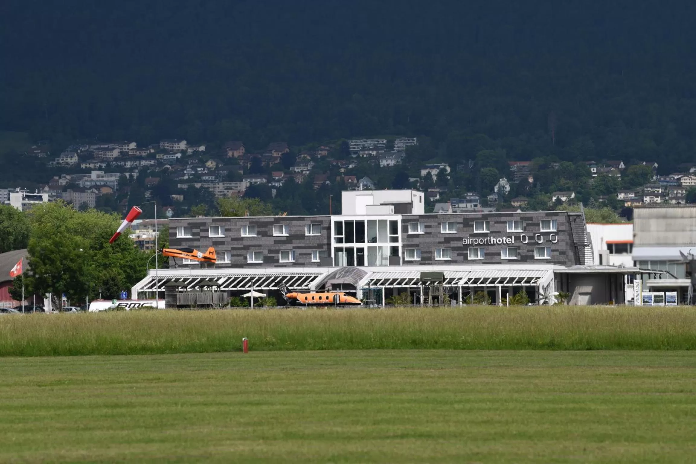 Property building in Airporthotel Grenchen