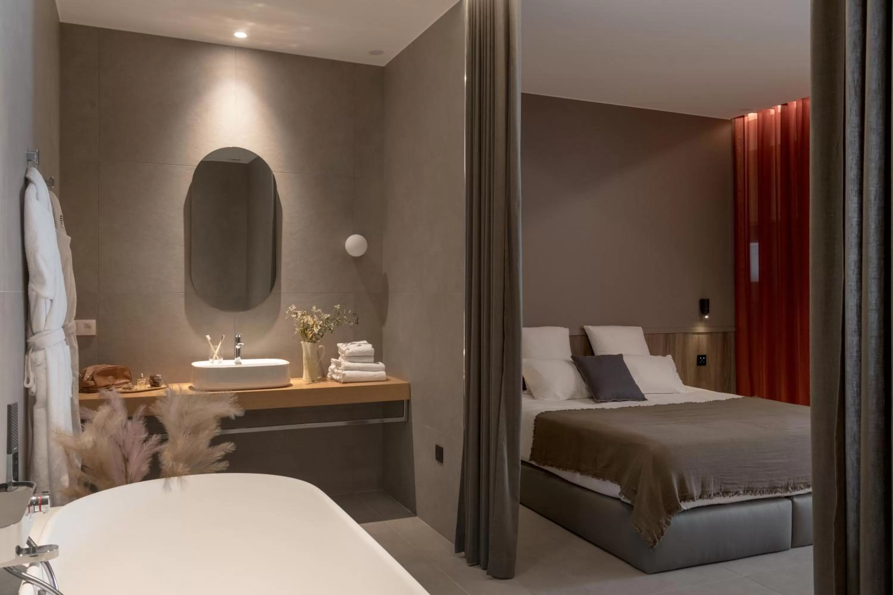 Bed, Bathroom in MiHotel Sala