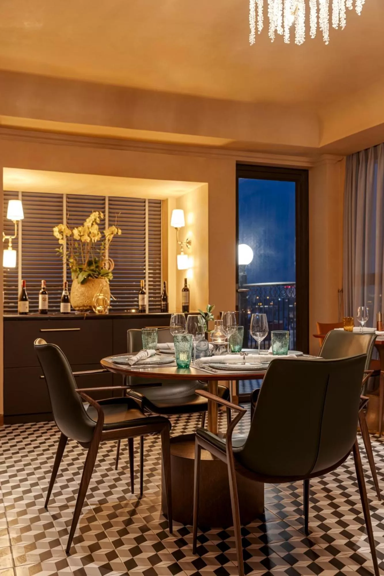 Restaurant/places to eat in La Siesta Classic Hang Thung