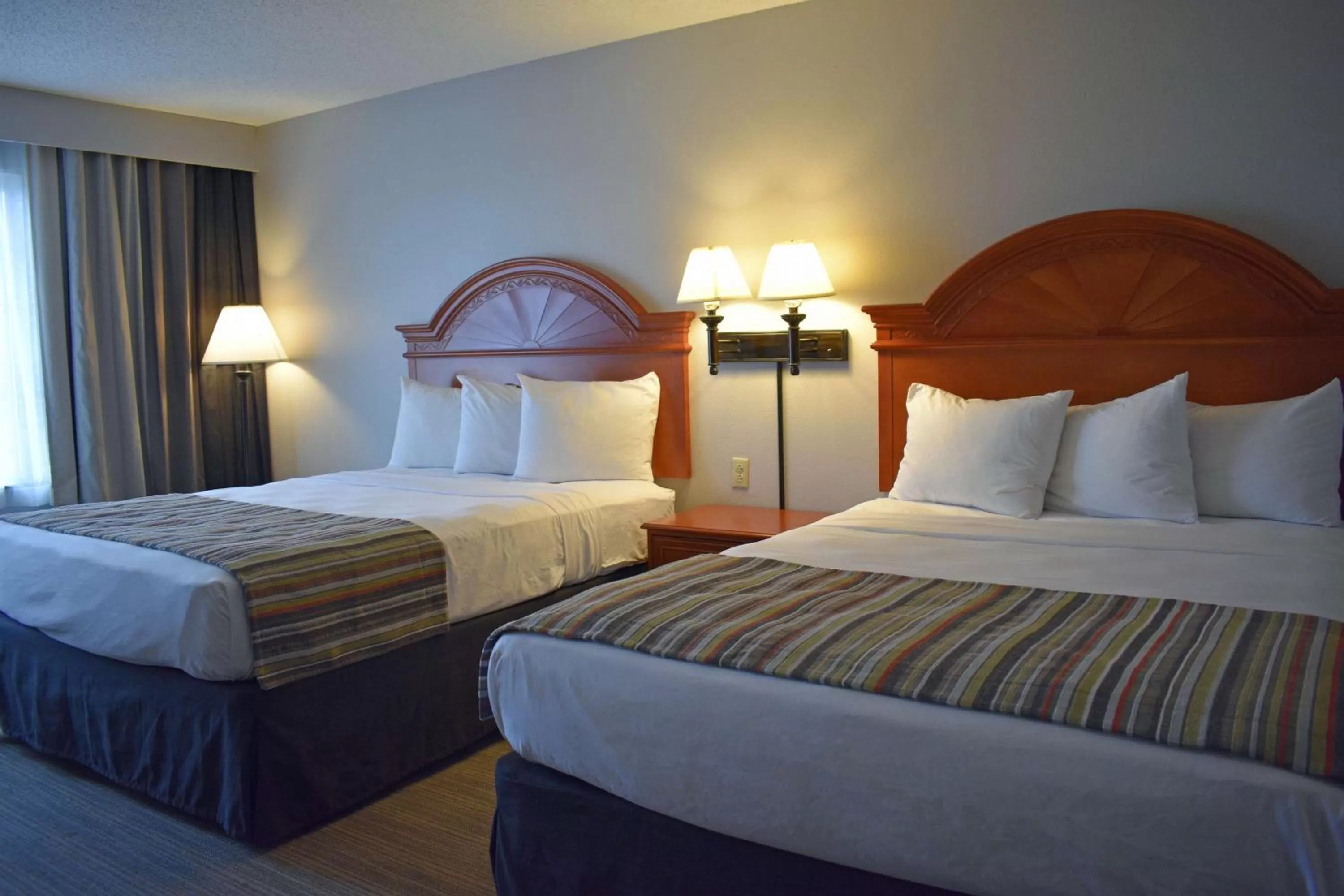 Photo of the whole room, Bed in Country Inn & Suites by Radisson, Northwood, IA