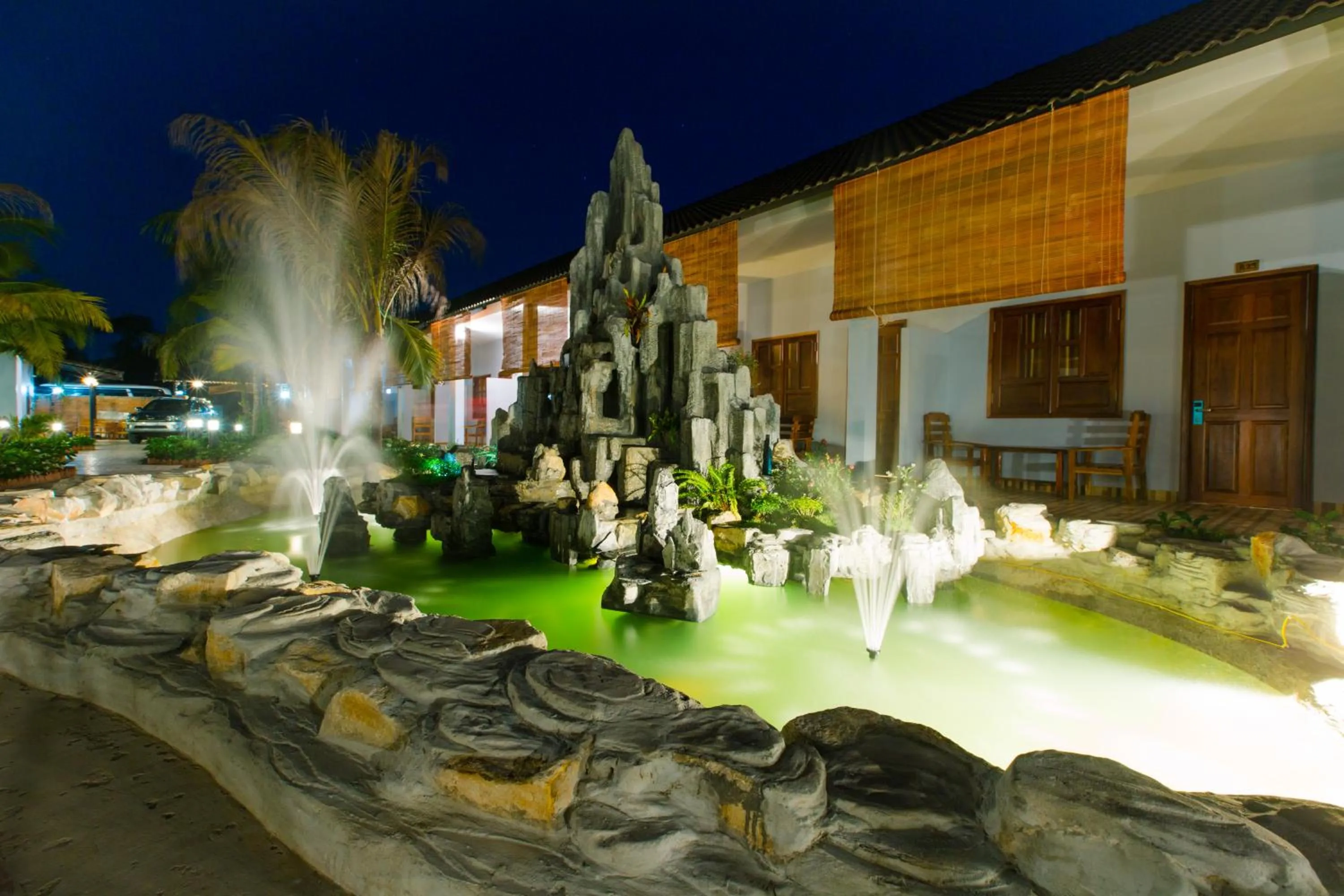 Property building in Palm Hills Resort