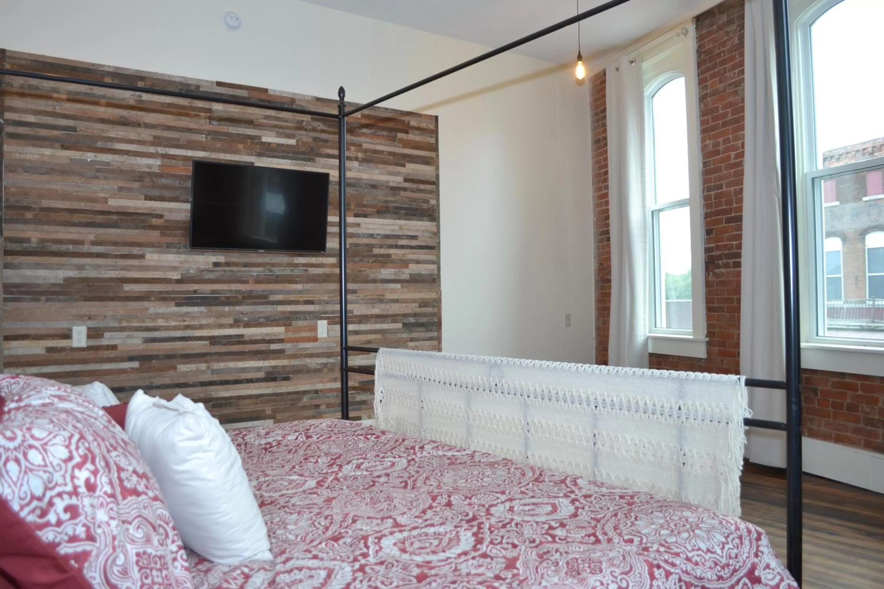 Bed in Eighteen-Ninety Sleepover