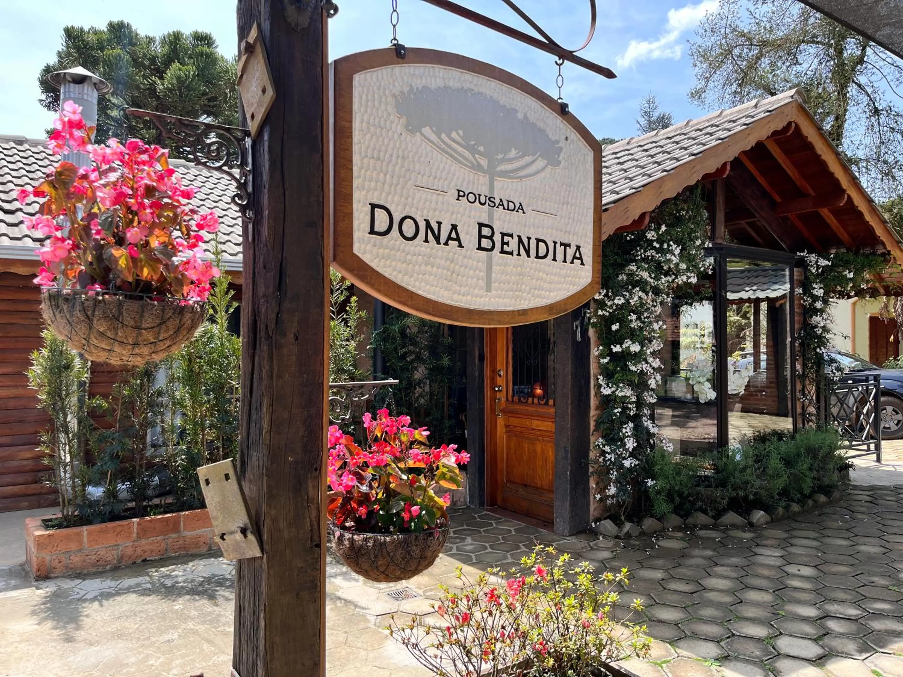 Property building in Pousada Dona Bendita