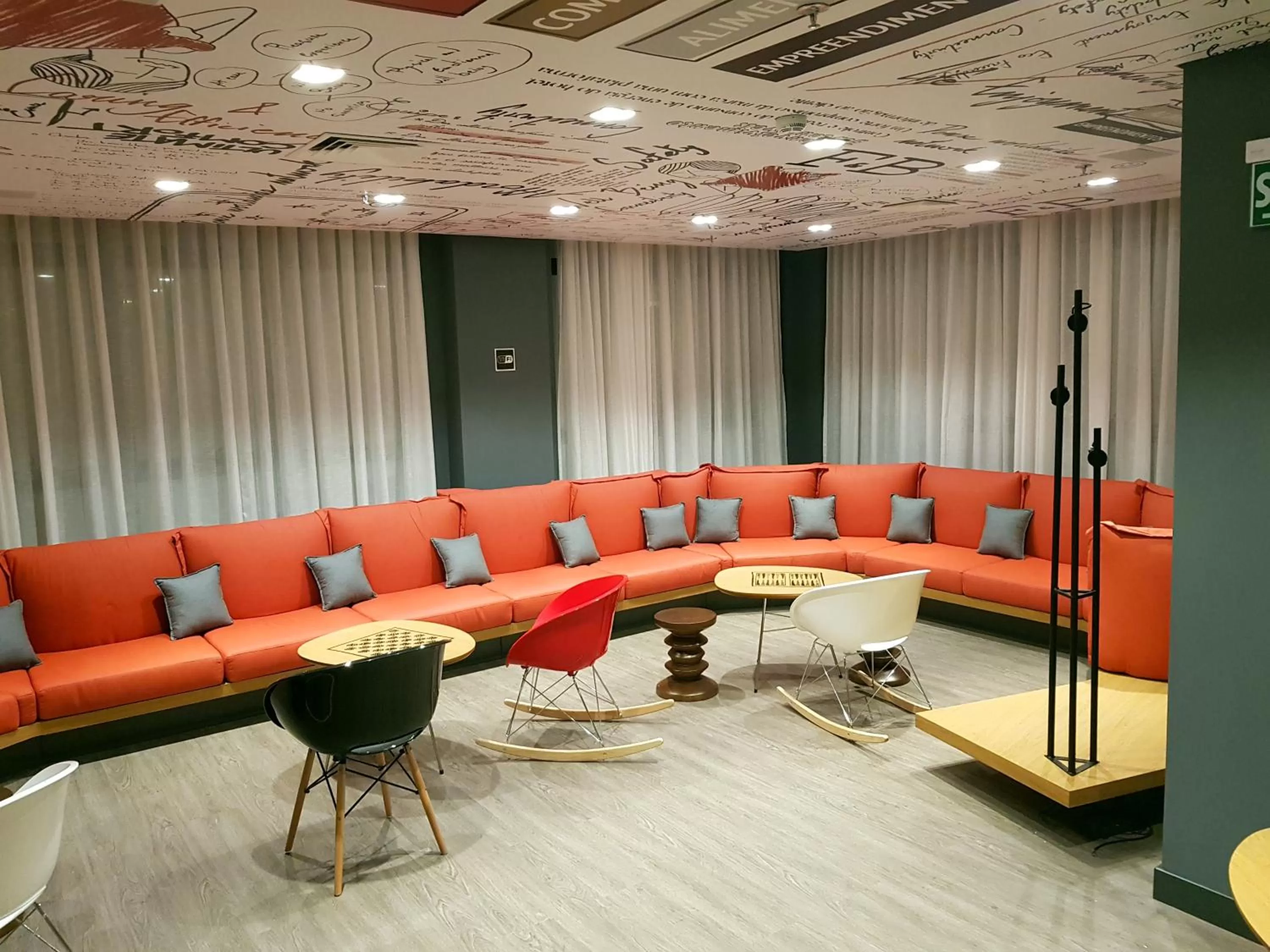 Living room in ibis Carlos Barbosa